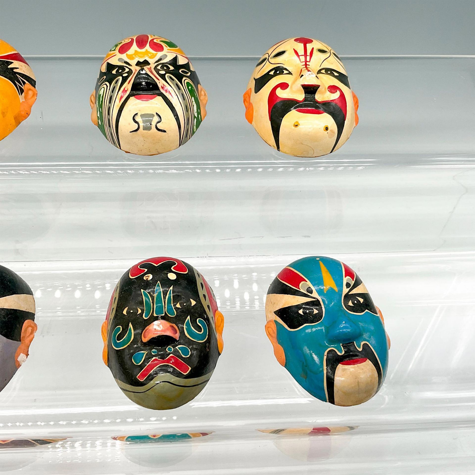12pc Chinese Ceramic Miniature Opera Masks - Bild 4 aus 6