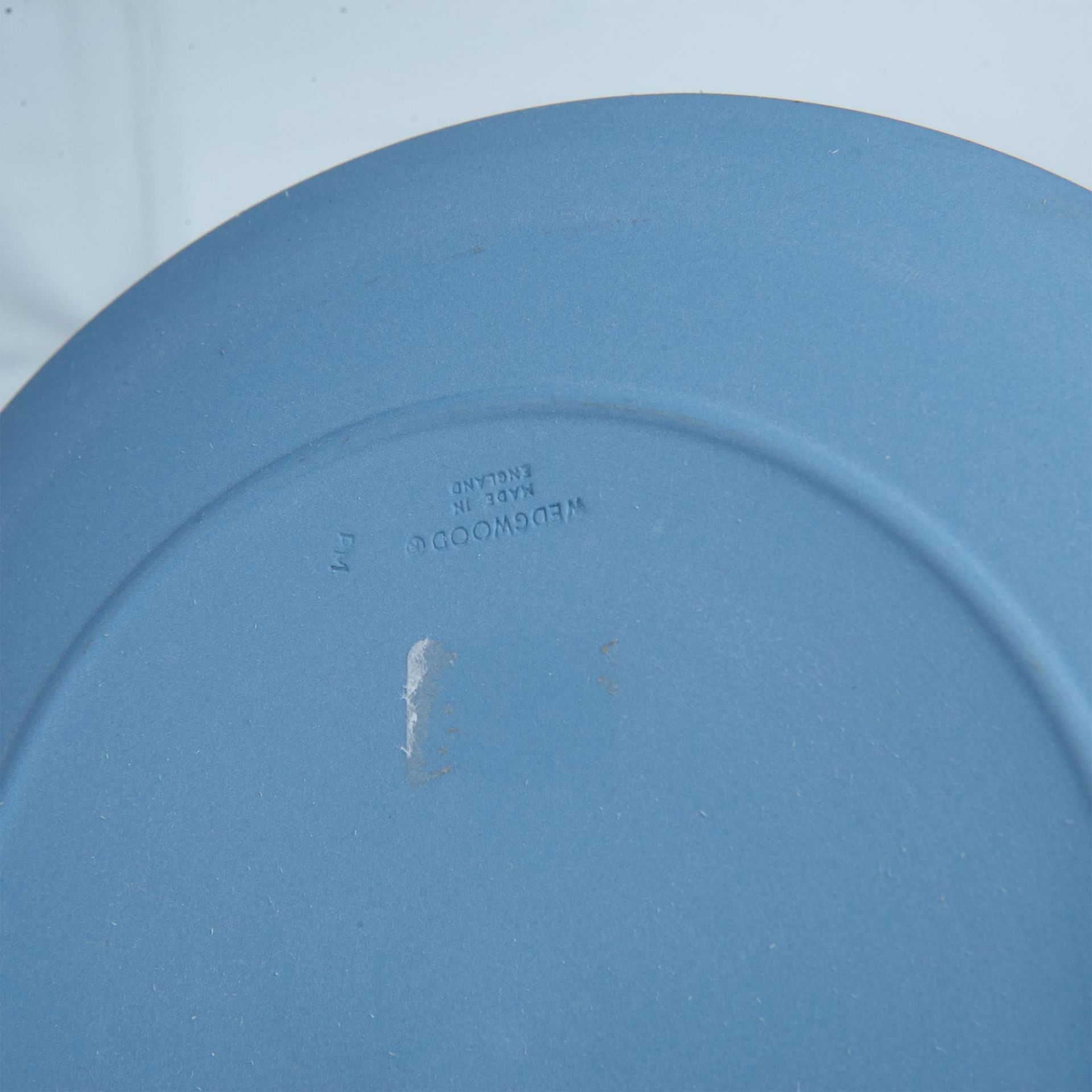 5pc Wedgwood Light Blue Jasperware Bowl and Plates - Image 3 of 4