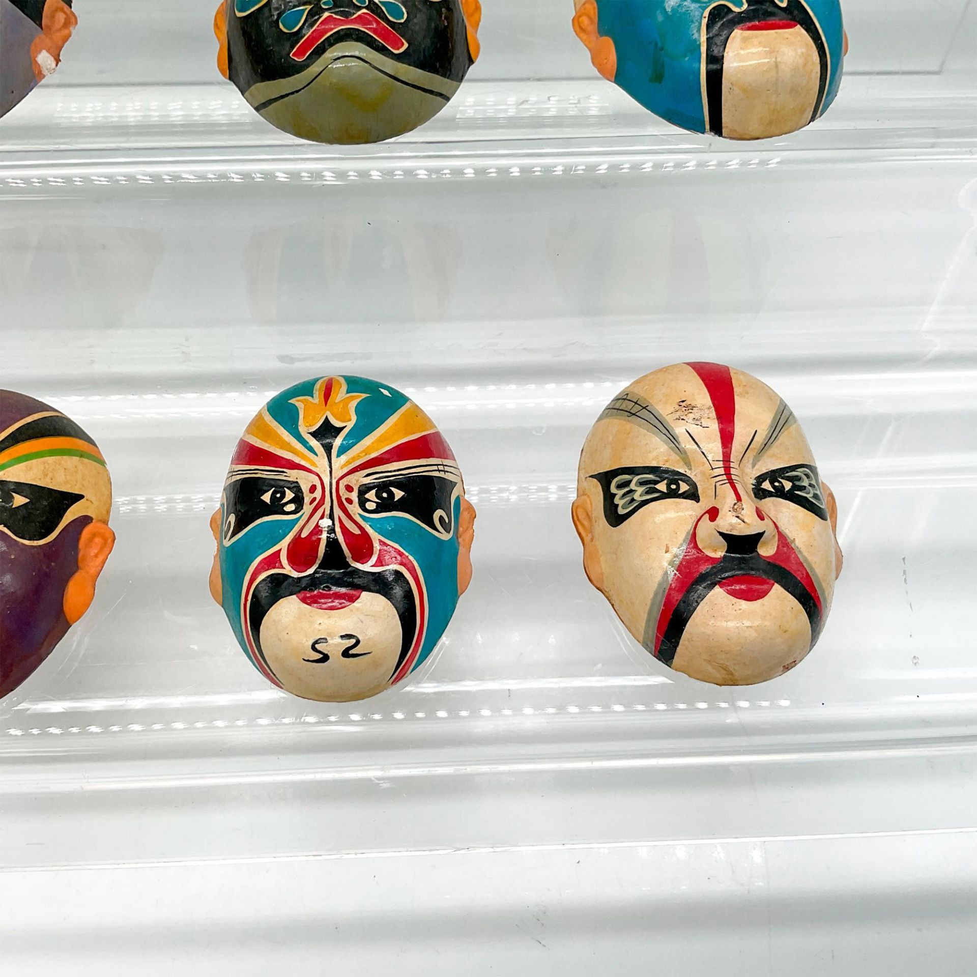 12pc Chinese Ceramic Miniature Opera Masks - Bild 3 aus 6