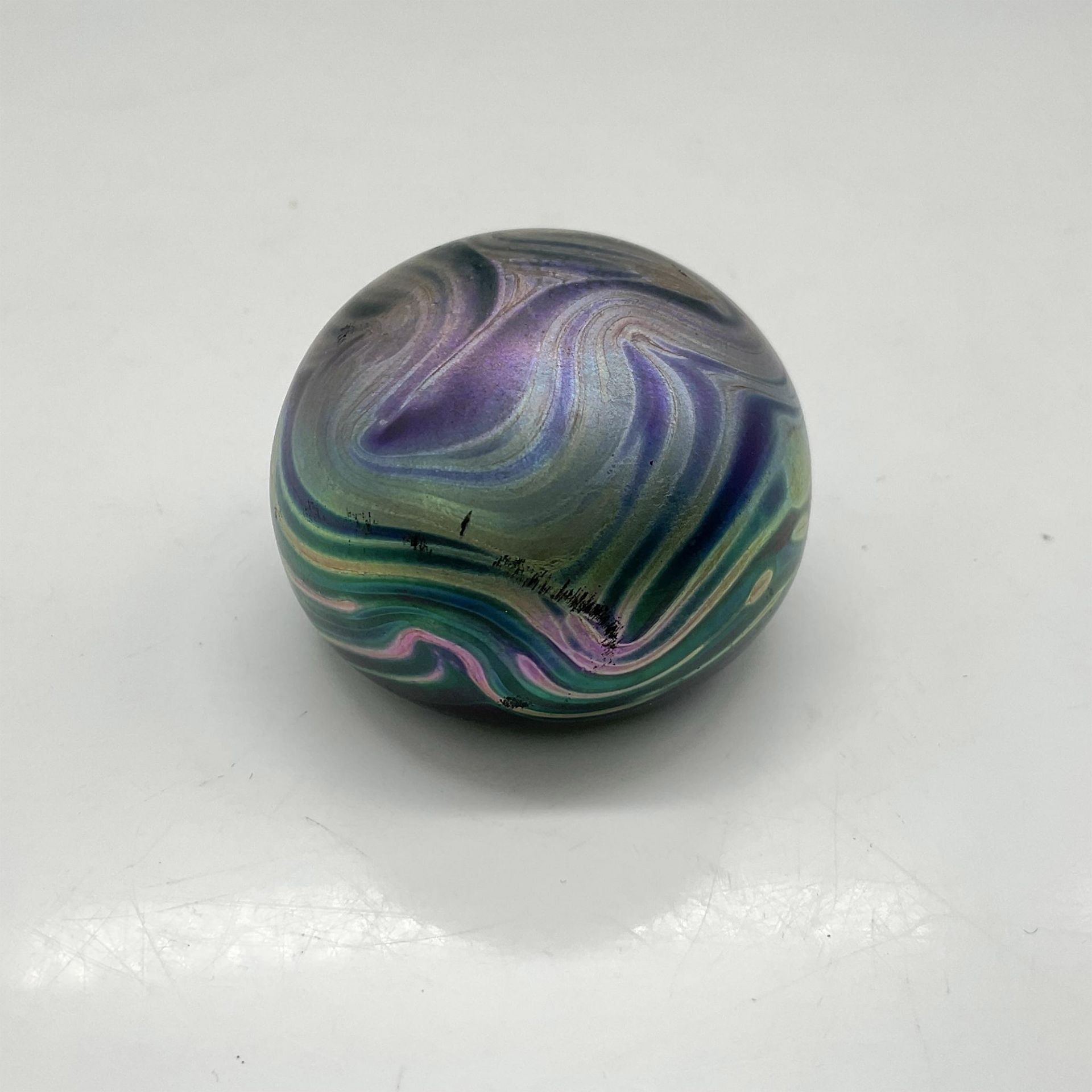 Robert Eickholt Signed Iridescent Paperweight - Image 2 of 3