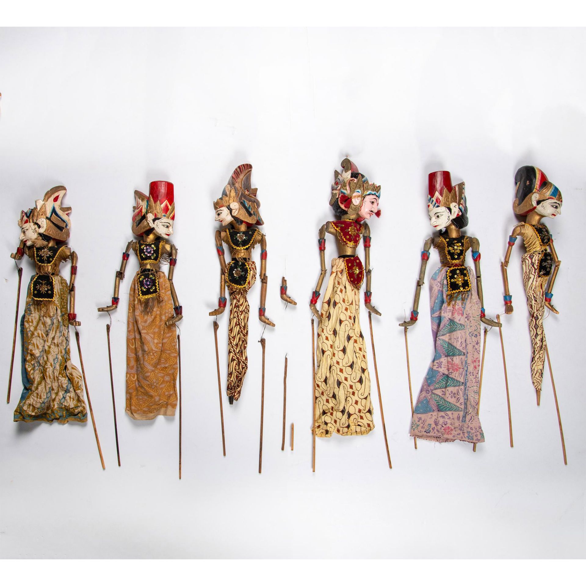 6pc Indonesian Wayang Golek Stick Puppets - Bild 2 aus 6