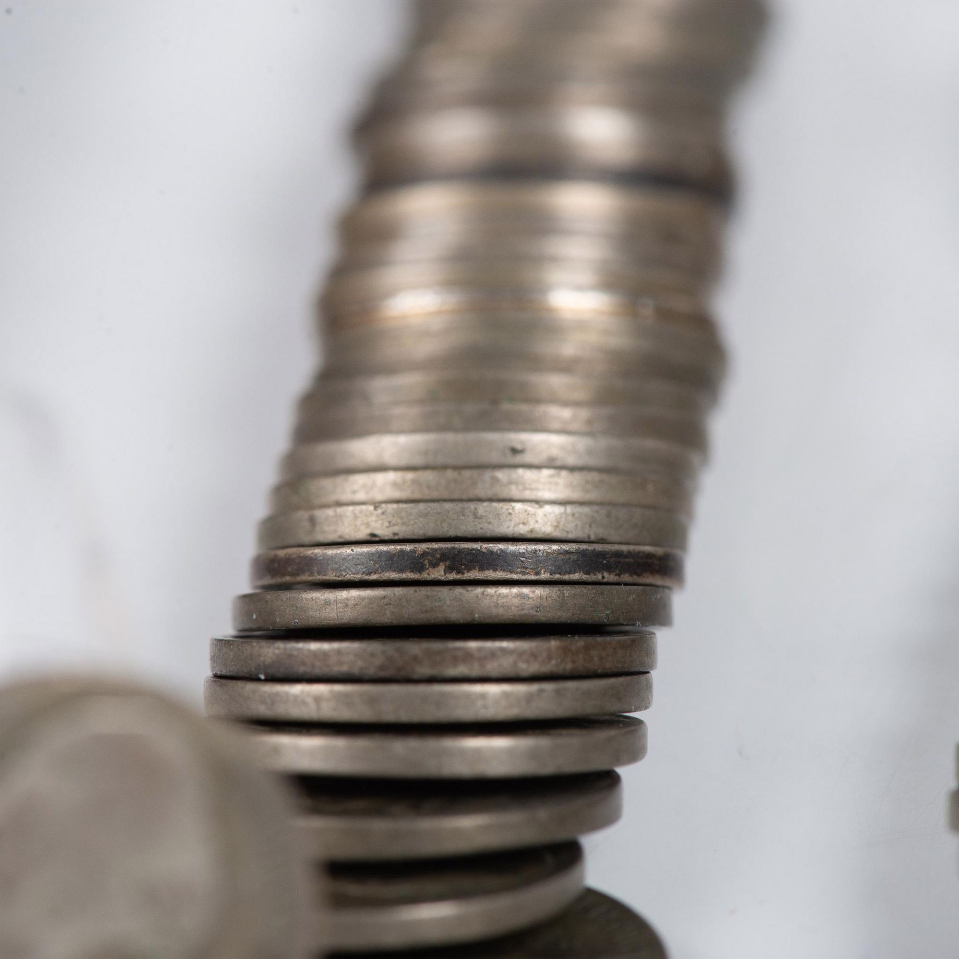 5 ROLLS OF US SILVER WWII NICKELS (40 PER ROLL) - Image 6 of 10