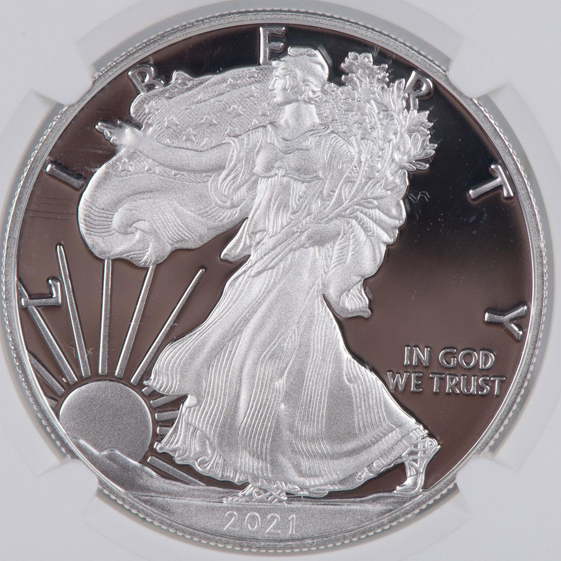 2021 W SILVER HERALDIC EAGLE PF70 ULTRA CAMEO - Image 3 of 4