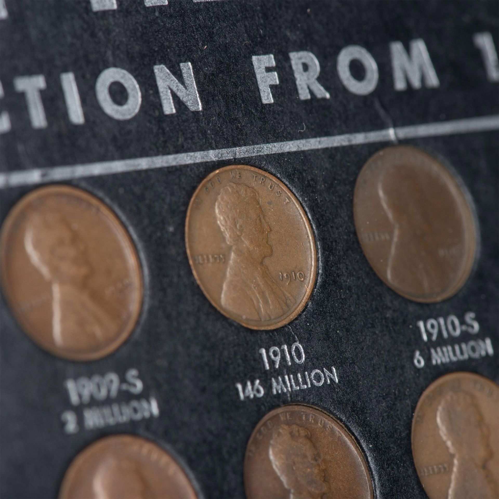 90PC FRAMED LINCOLN HEAD PENNY SET FROM 1909 TO 1940 - Image 2 of 9