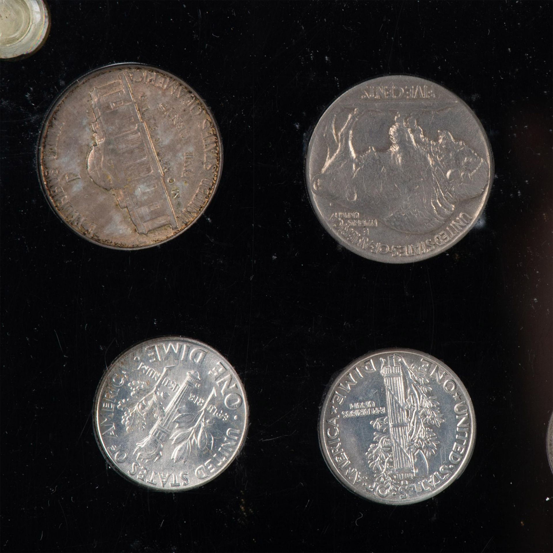 18PC 2OTH CENTURY COINS IN DISPLAY - Bild 6 aus 10