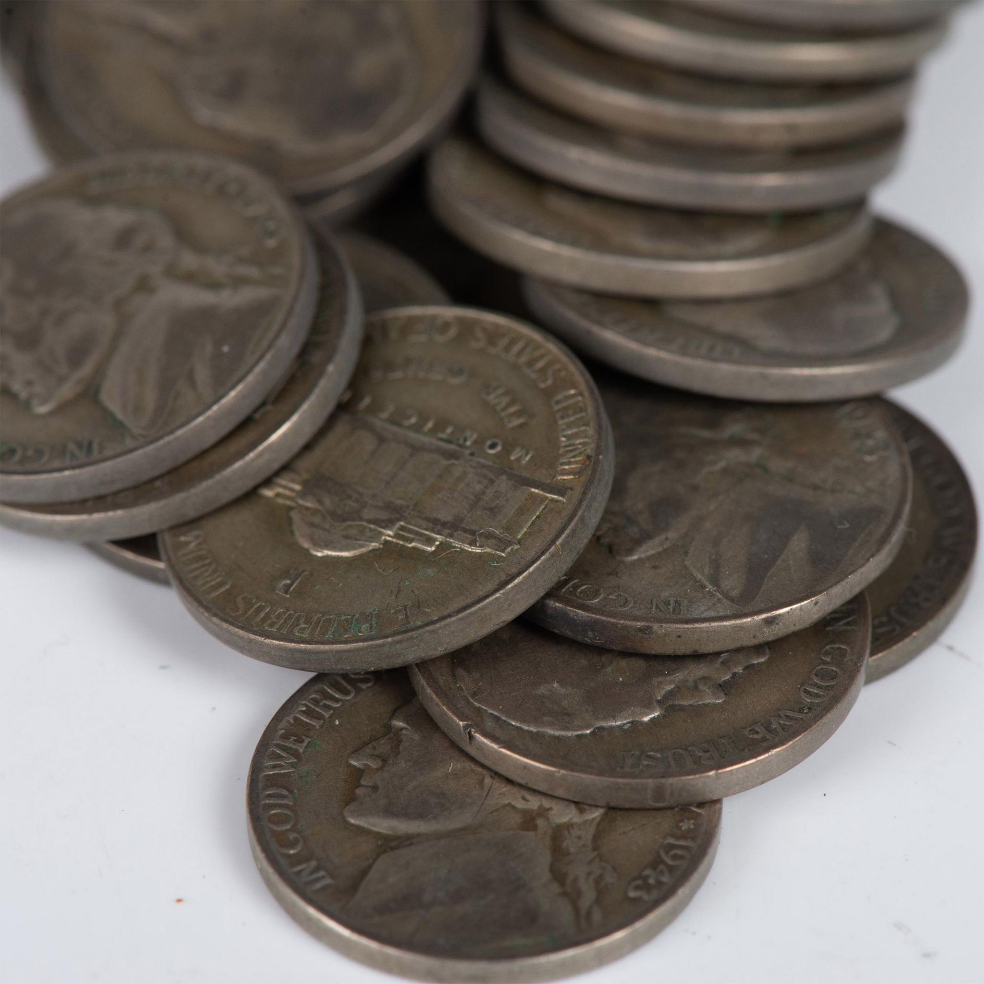 5 ROLLS OF US SILVER WWII NICKELS (40 PER ROLL) - Image 8 of 12