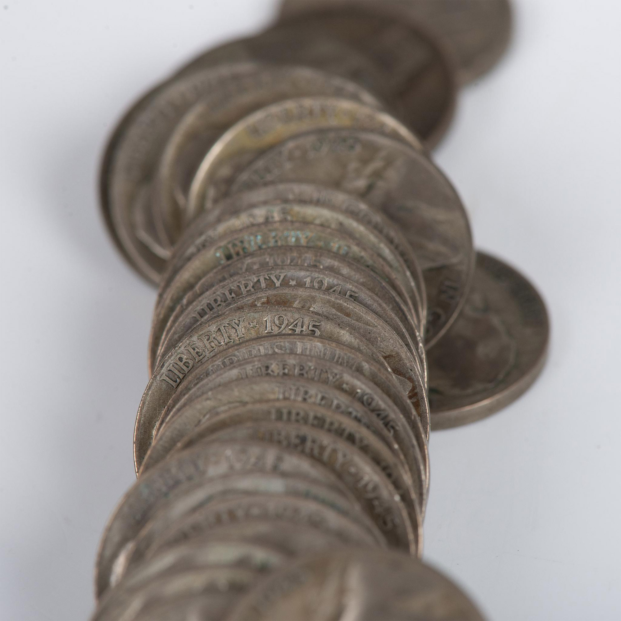 5 ROLLS OF US SILVER WWII NICKELS (40 PER ROLL) - Image 5 of 12
