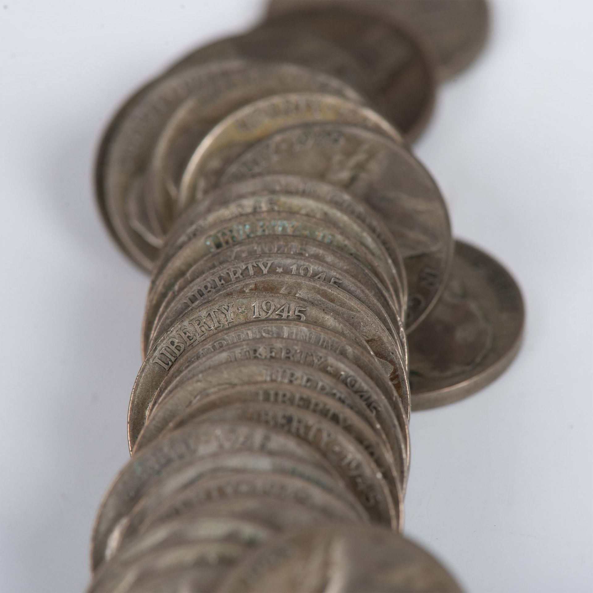 5 ROLLS OF US SILVER WWII NICKELS (40 PER ROLL) - Image 5 of 12