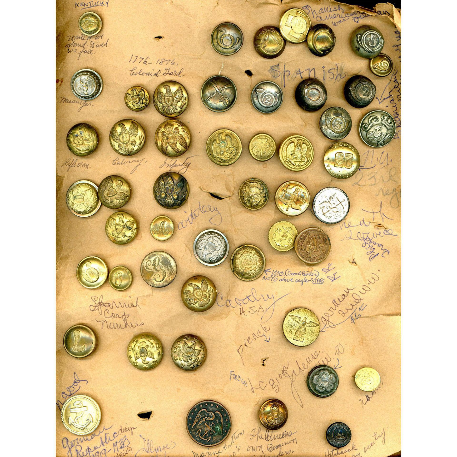 A box lot of assorted uniform buttons on cards - Image 3 of 8
