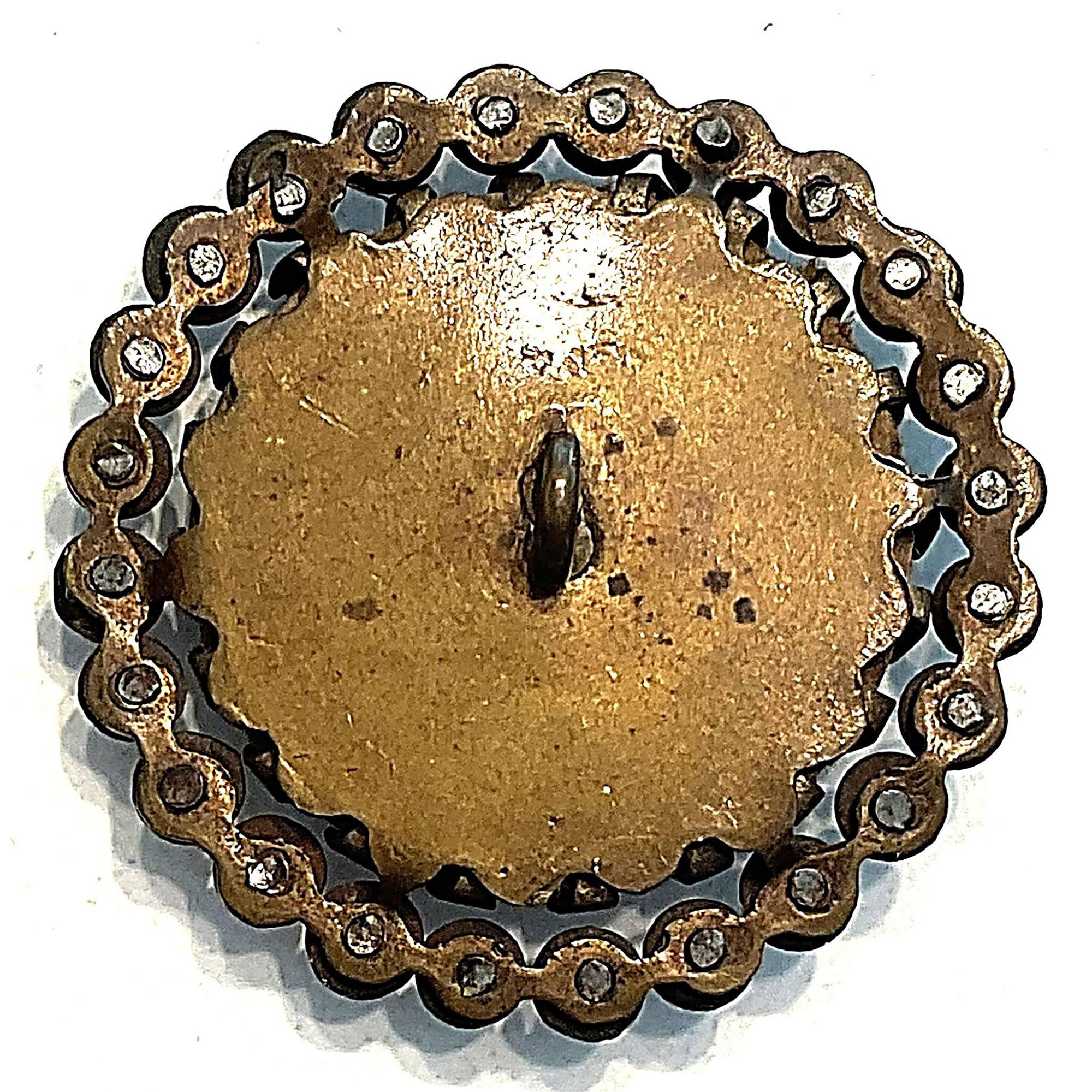 A scarce division one carved pearl pictorial button - Image 2 of 2