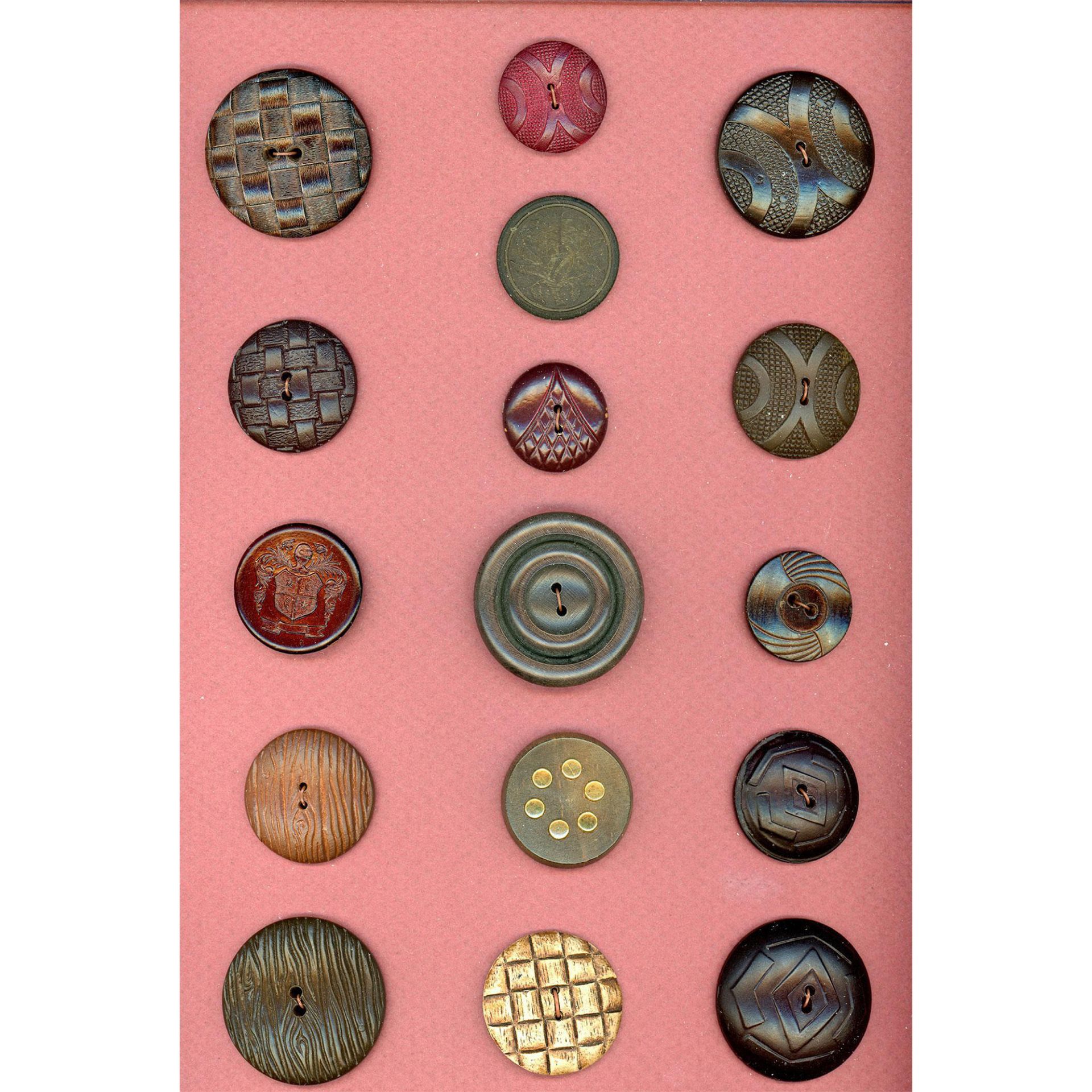 A box lot of assorted material buttons on cards - Image 4 of 10