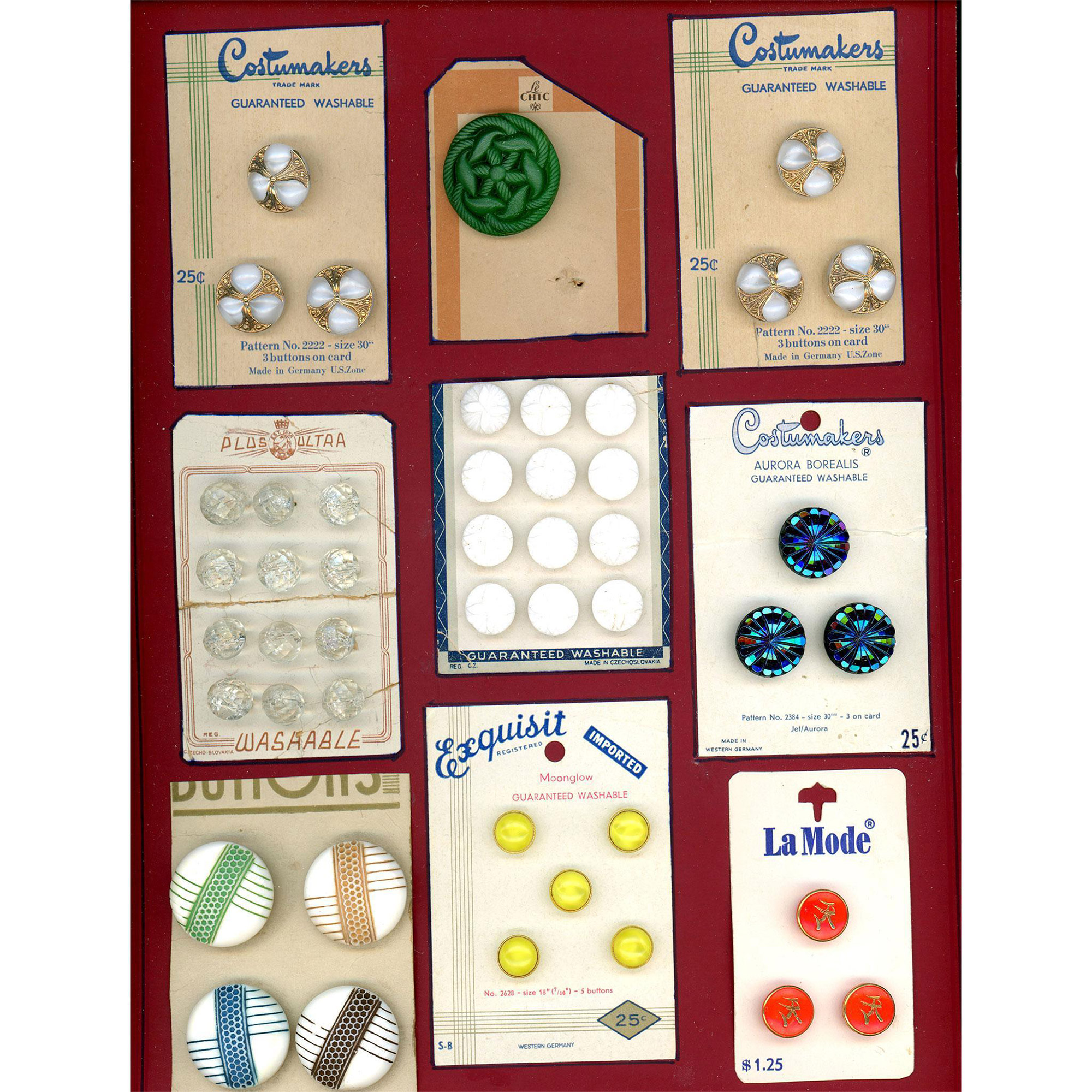 A box lot of assorted material buttons on cards - Image 4 of 11