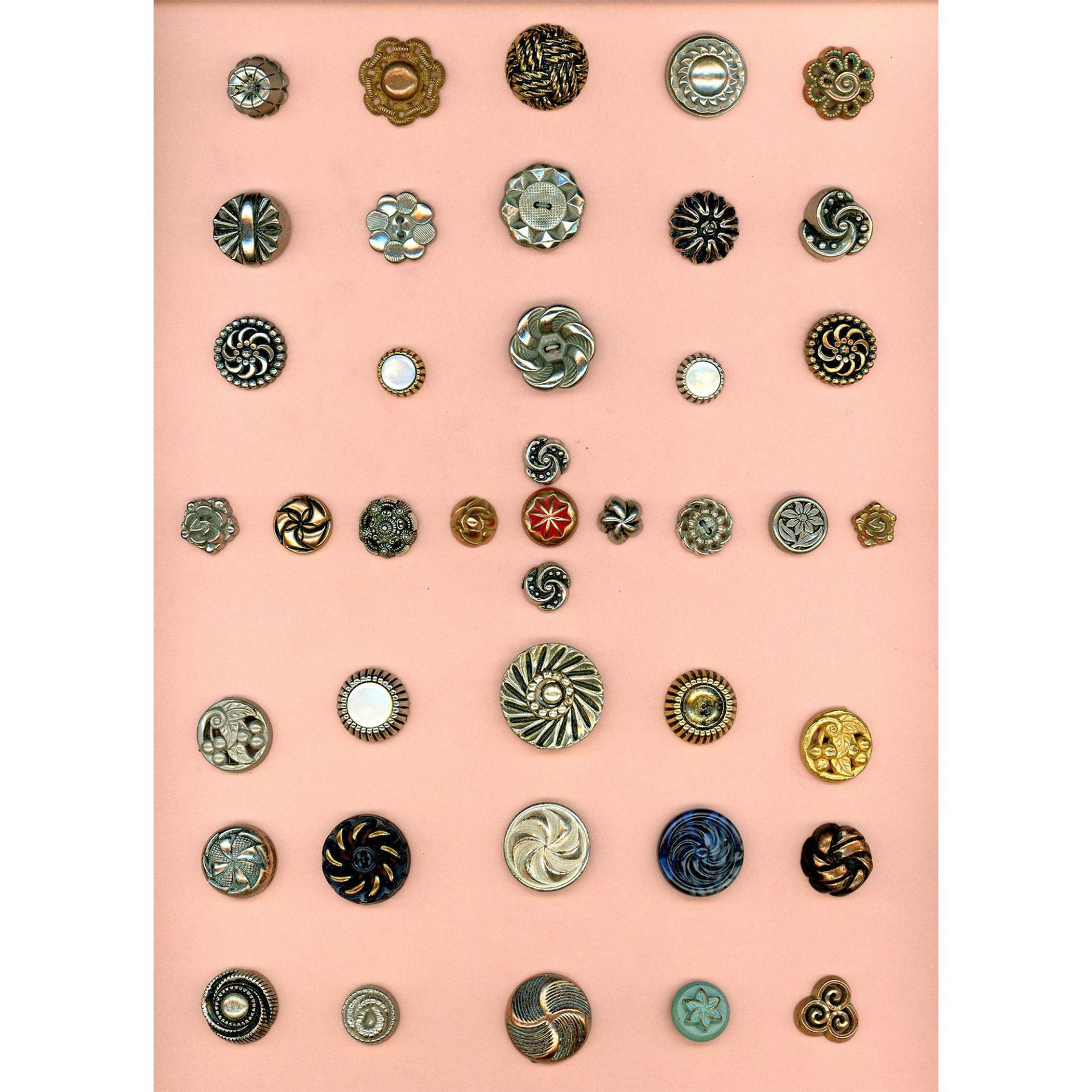 A box lot of assorted material buttons on cards - Image 8 of 11