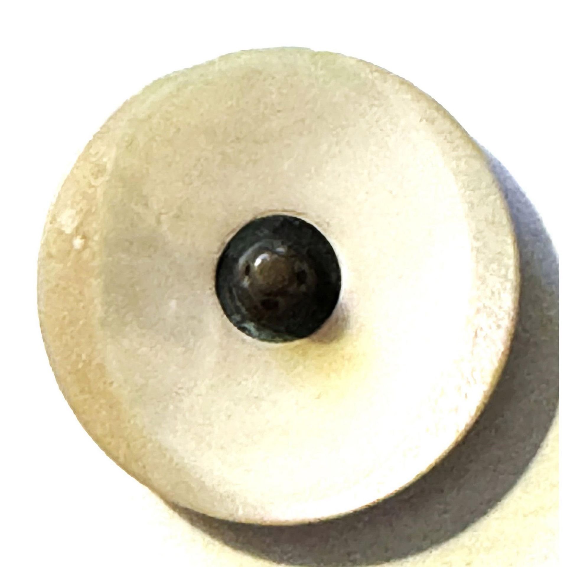 A division three studio artist Balloon button - Image 3 of 3