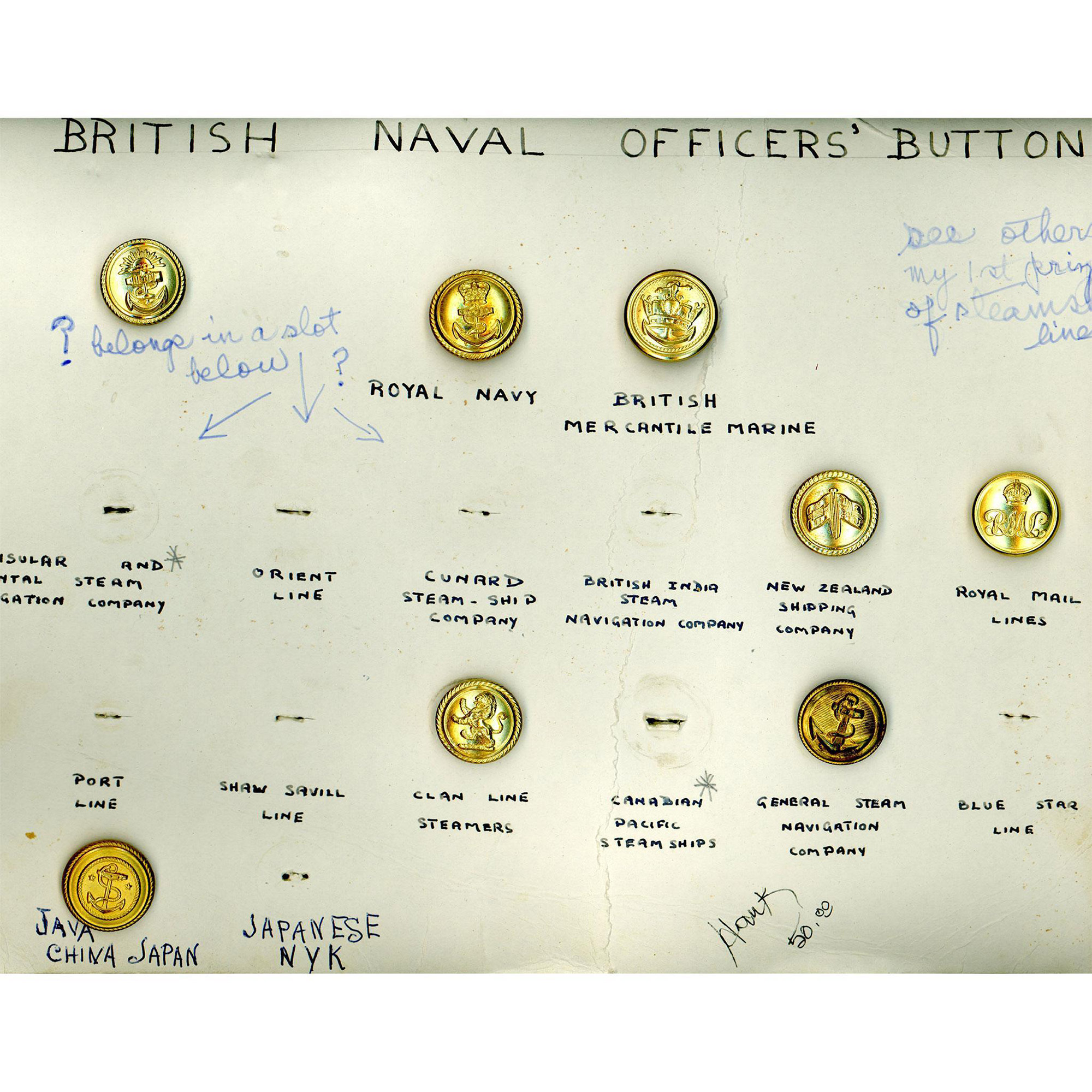 A box lot of assorted uniform buttons on cards - Image 6 of 8