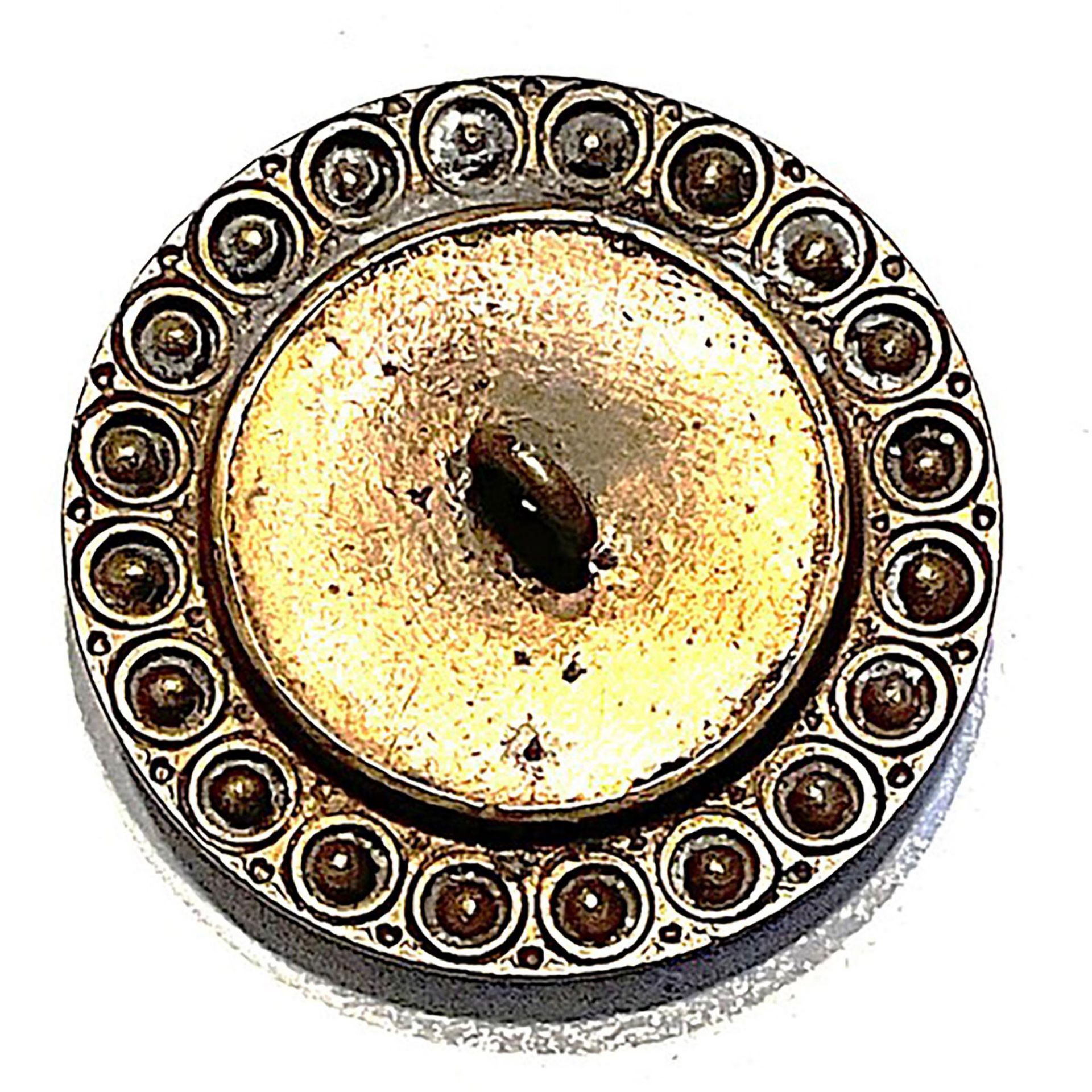 A division one paste bordered enamel button - Bild 2 aus 2