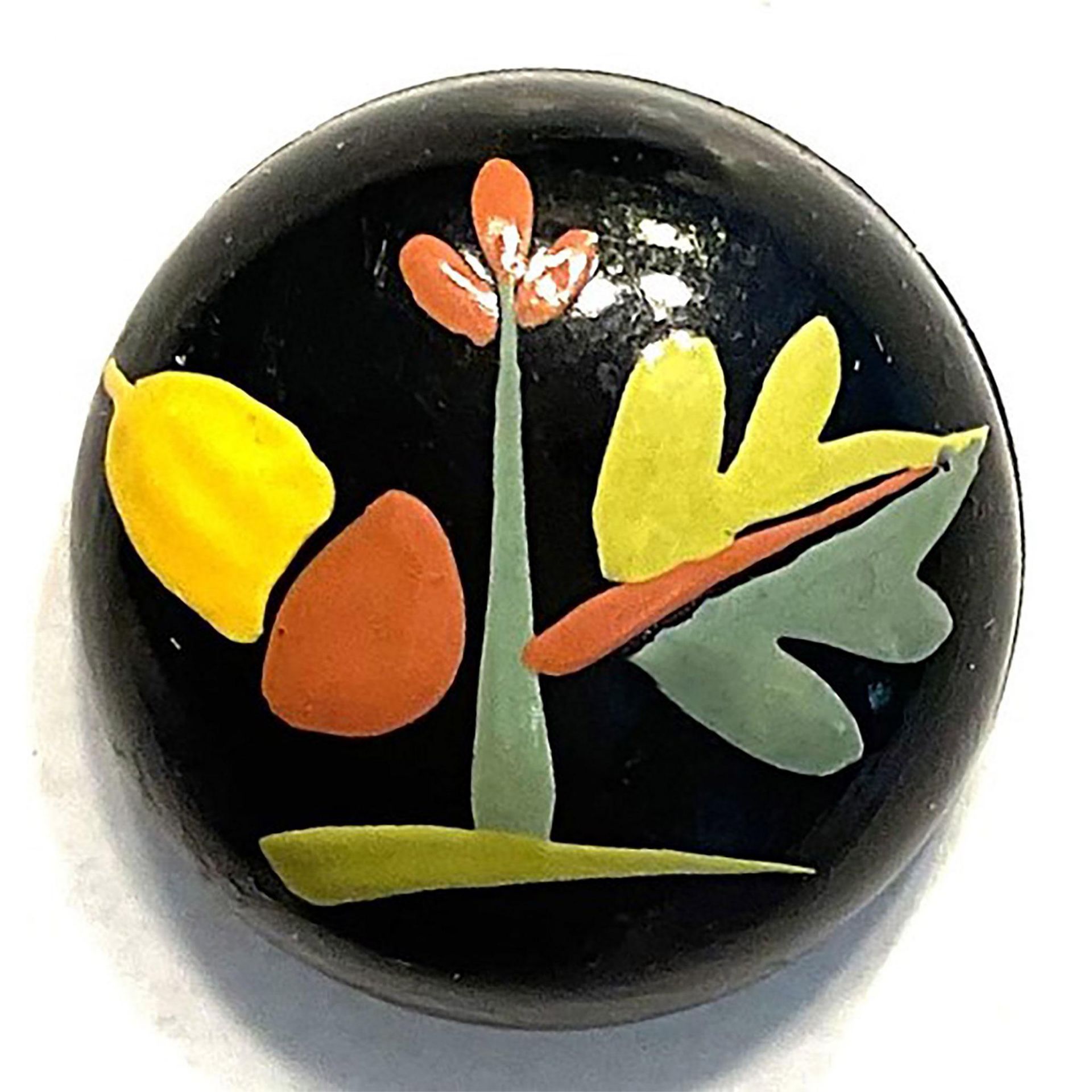 A small card of division 3 hand painted Casein buttons - Bild 3 aus 4