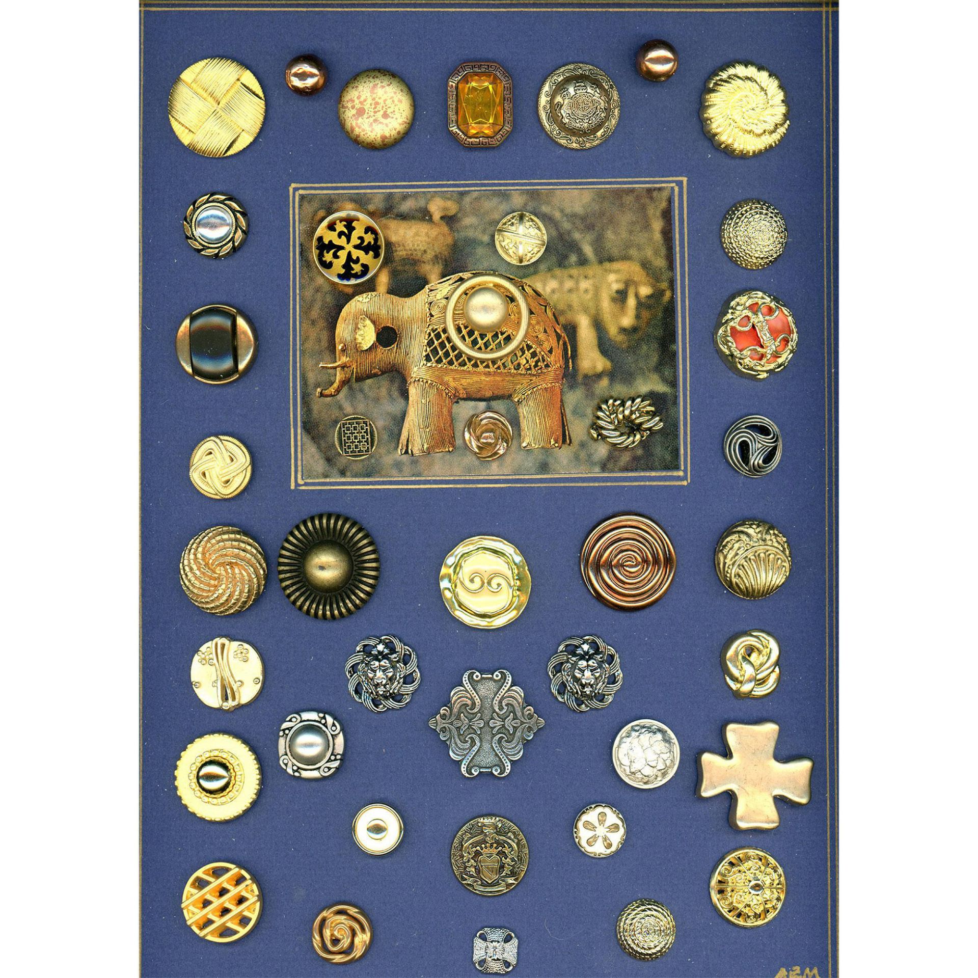 A box lot of assorted material buttons on cards - Image 4 of 11
