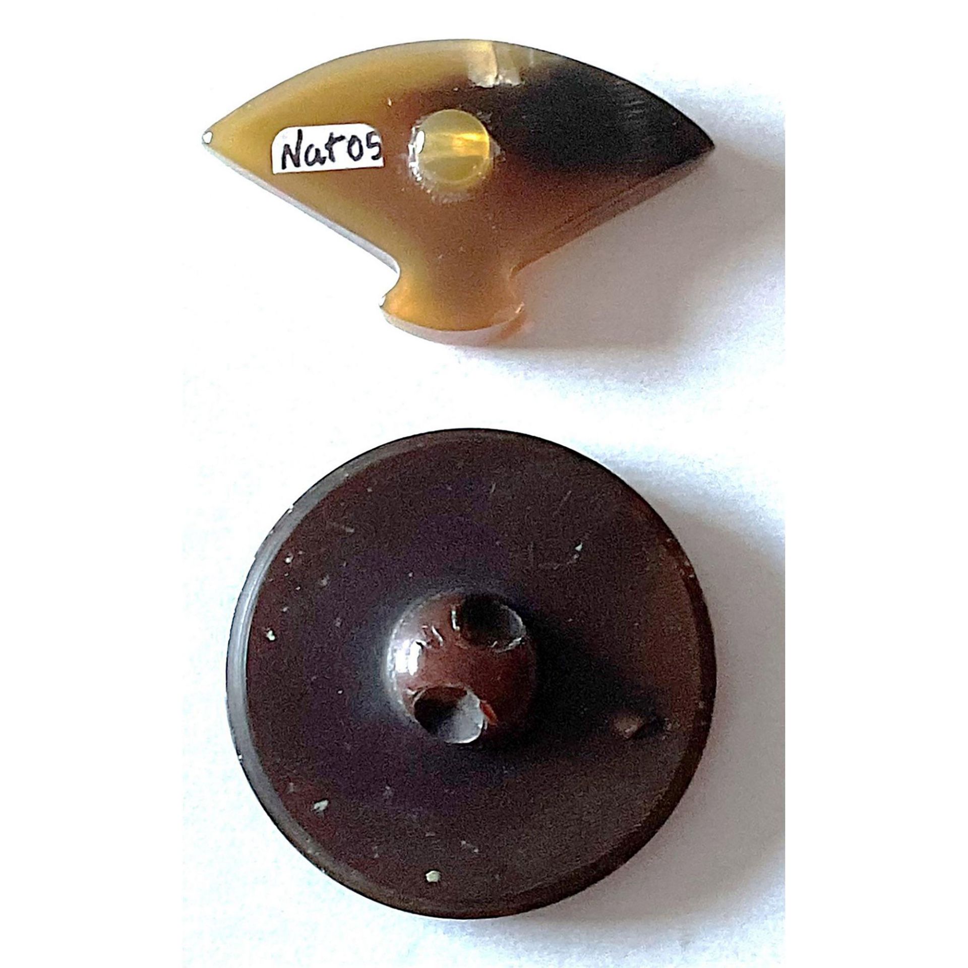 A small card of division one pictorial horn buttons - Image 4 of 4