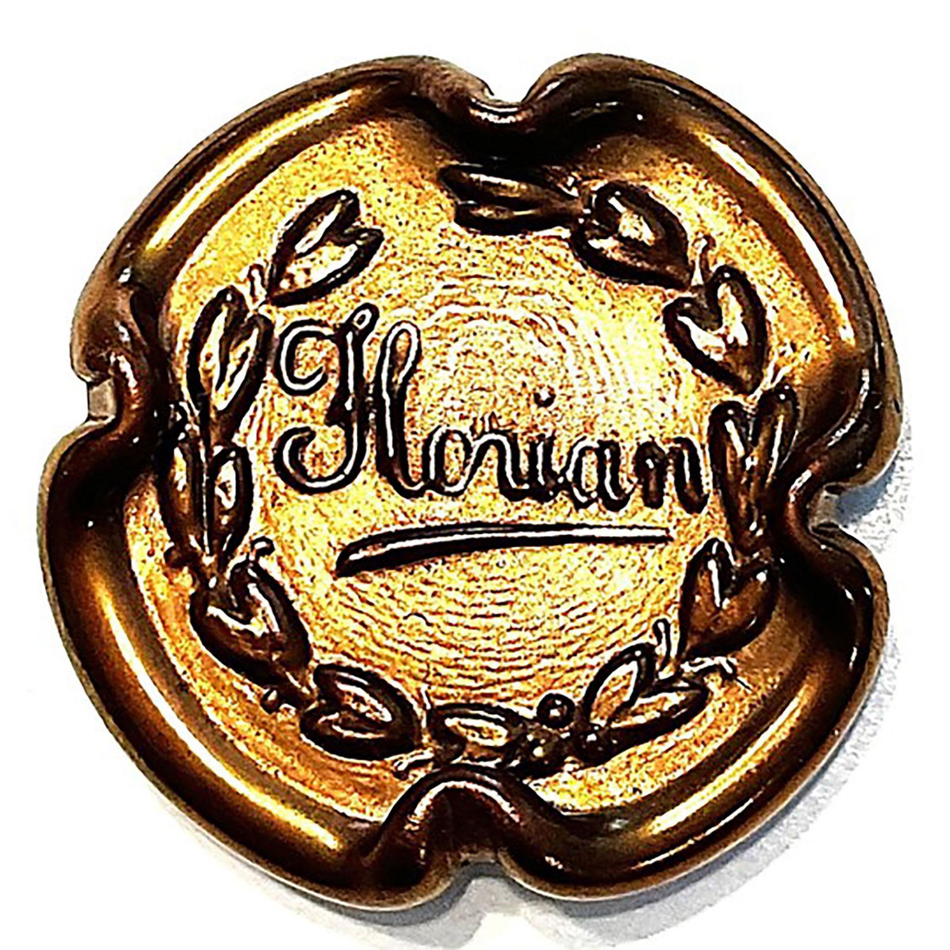 A division three English Bimini glass button