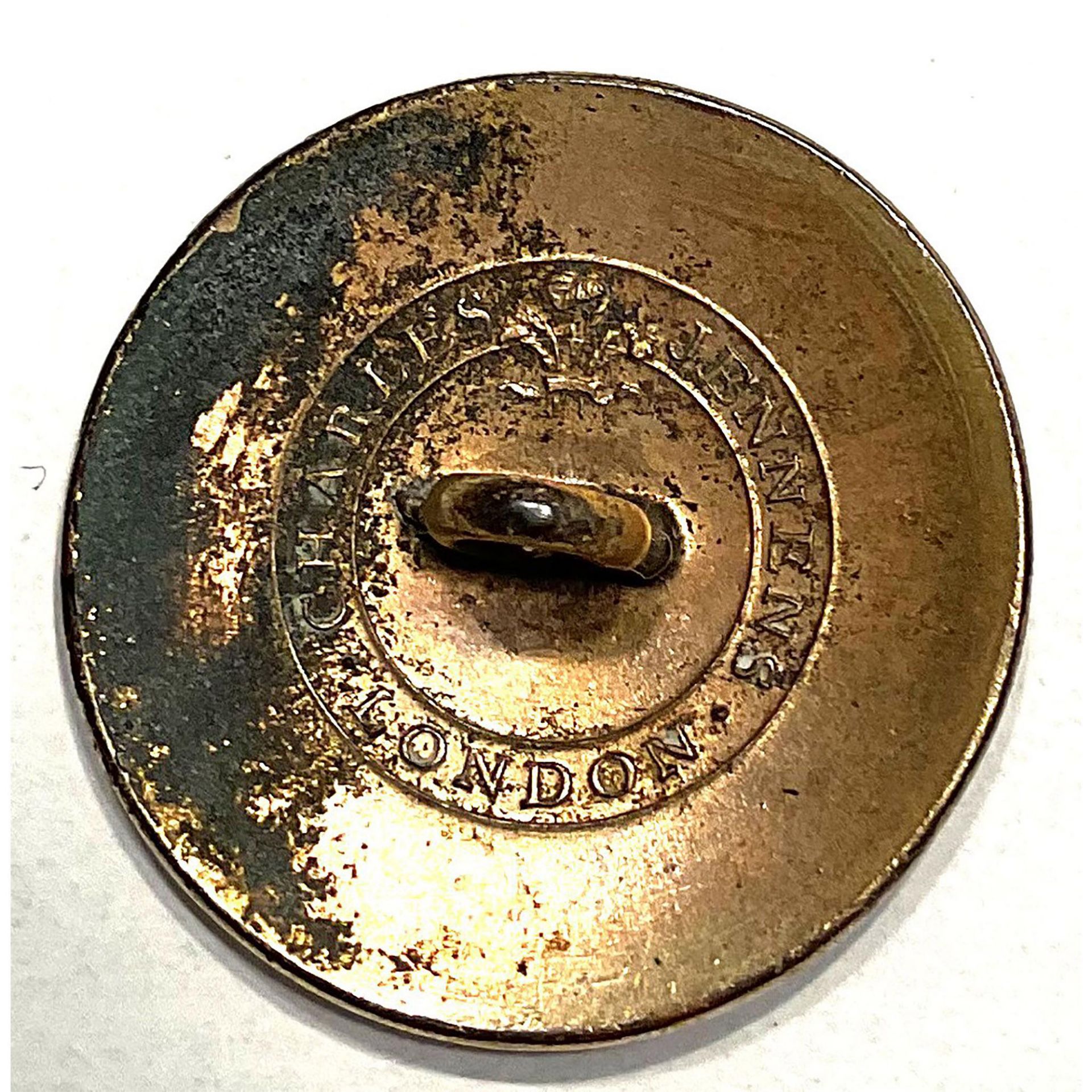 A division one Livery/Crest button - Image 2 of 2