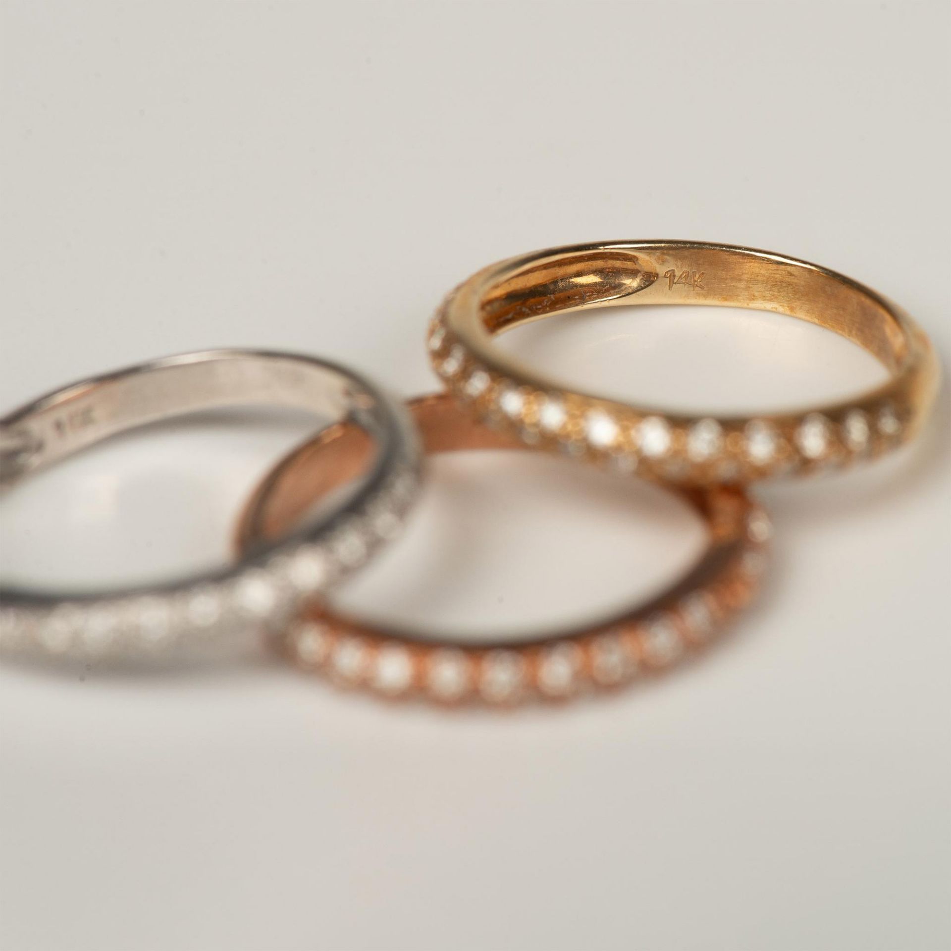 3pc Oro 14K Tri-Color Diamond Stackable Rings - Image 5 of 8