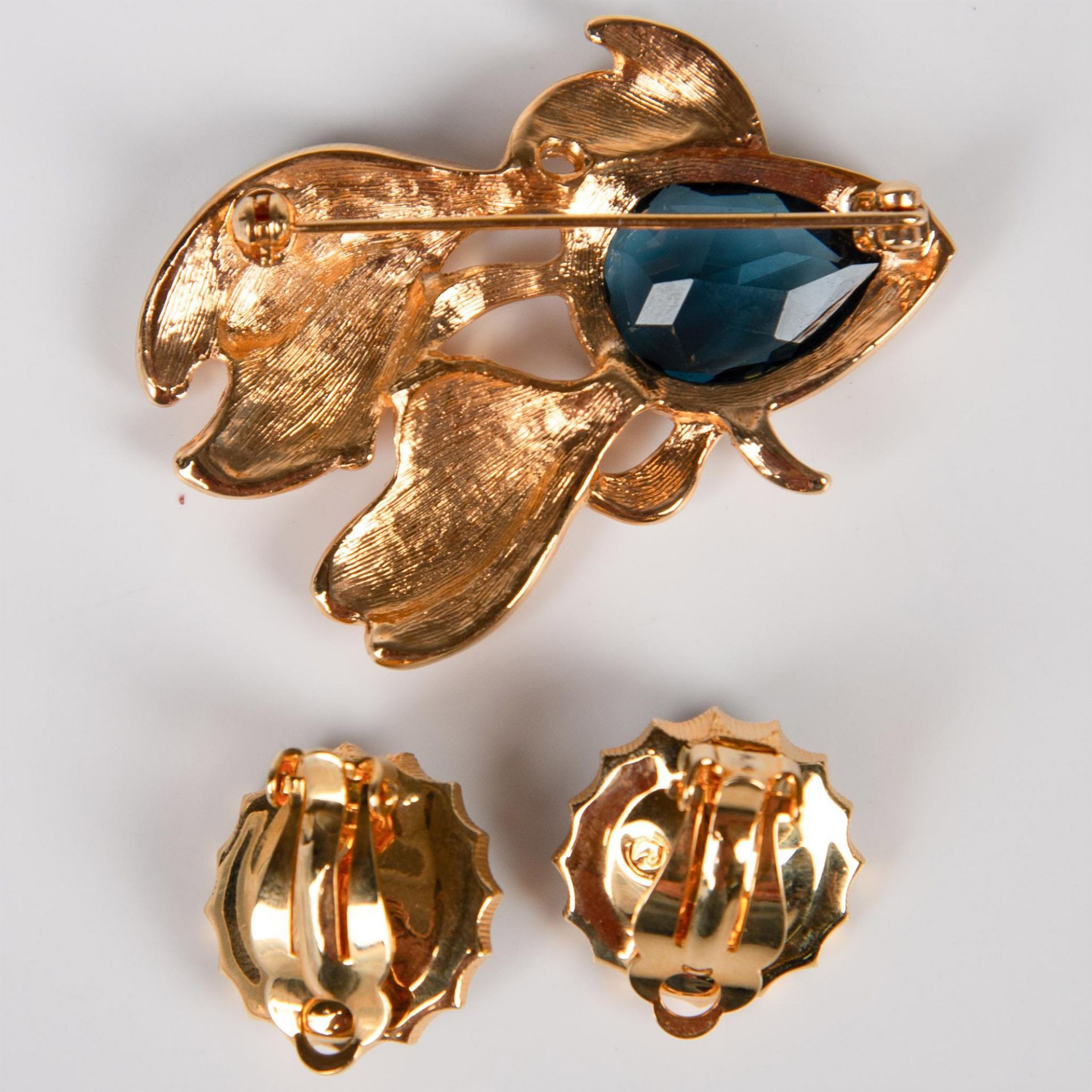 3pc Gold Tone and Rhinestone /Crystal Brooch and Earrings - Image 2 of 2