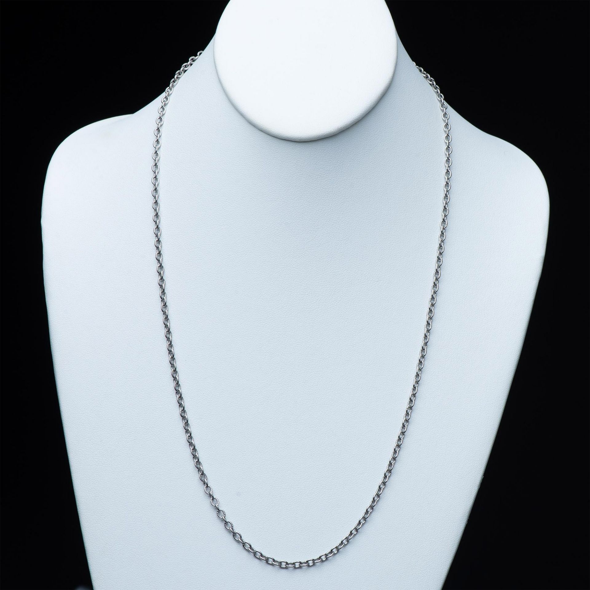 5pc Silver Tone Necklaces and Bracelet - Image 5 of 10