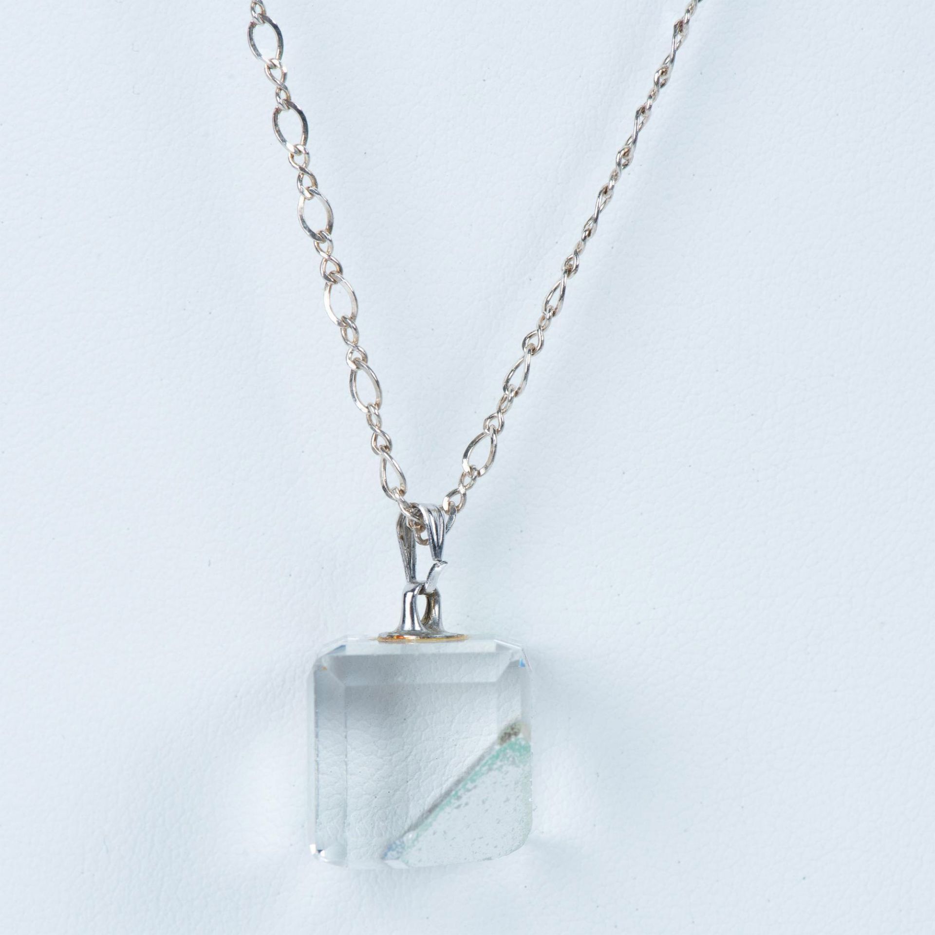 Crystal Pendant on Sterling Silver Chain - Image 4 of 4