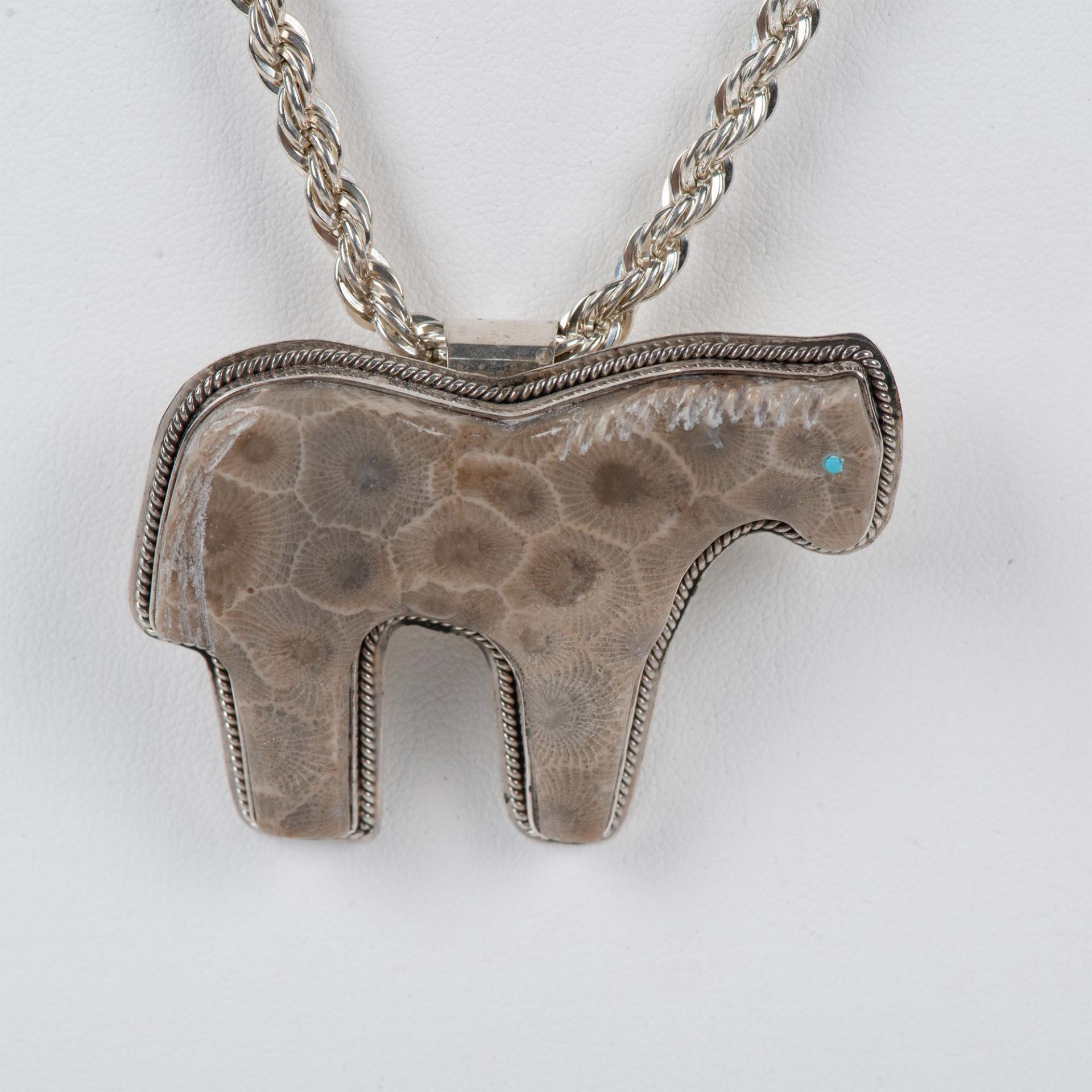 Native American Petoskey Stone Horse Necklace - Image 2 of 4