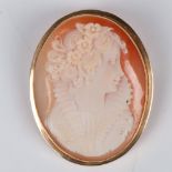 Cameo Pendant-Brooch Gold and Shell