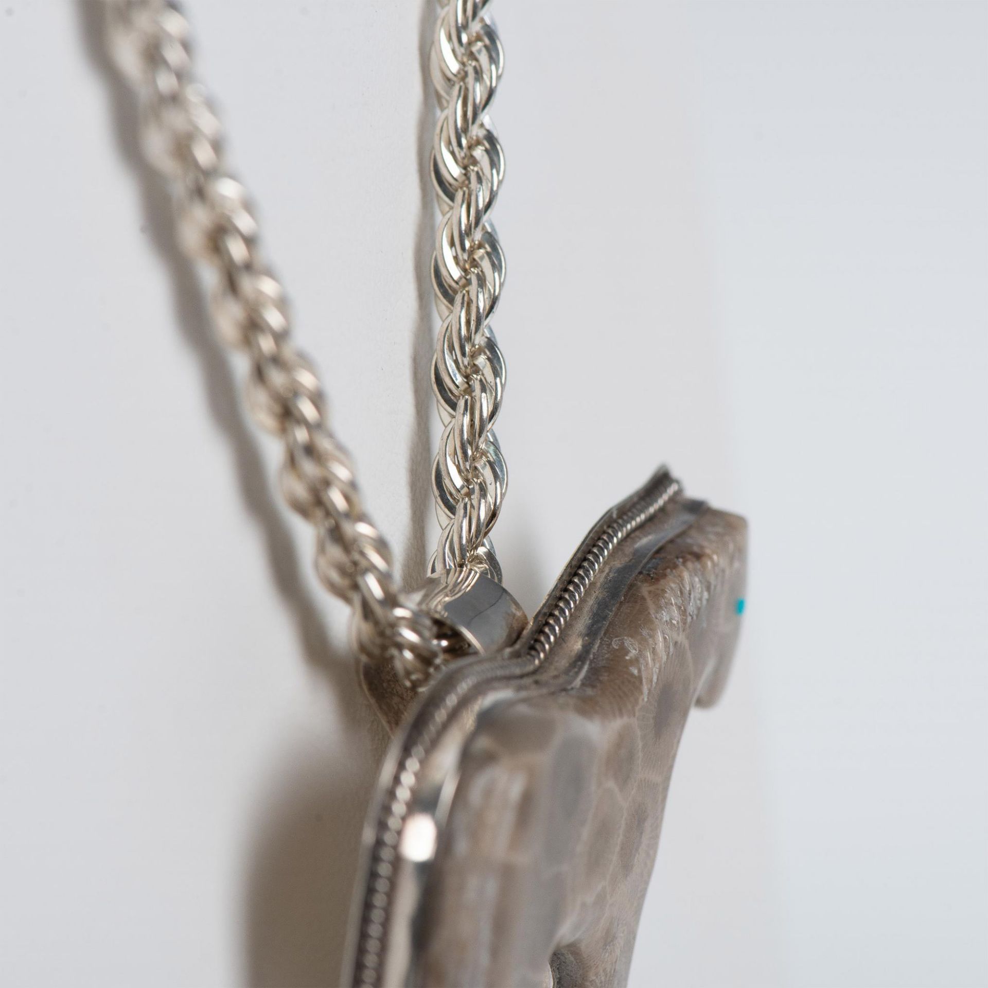 Native American Petoskey Stone Horse Necklace - Image 3 of 4