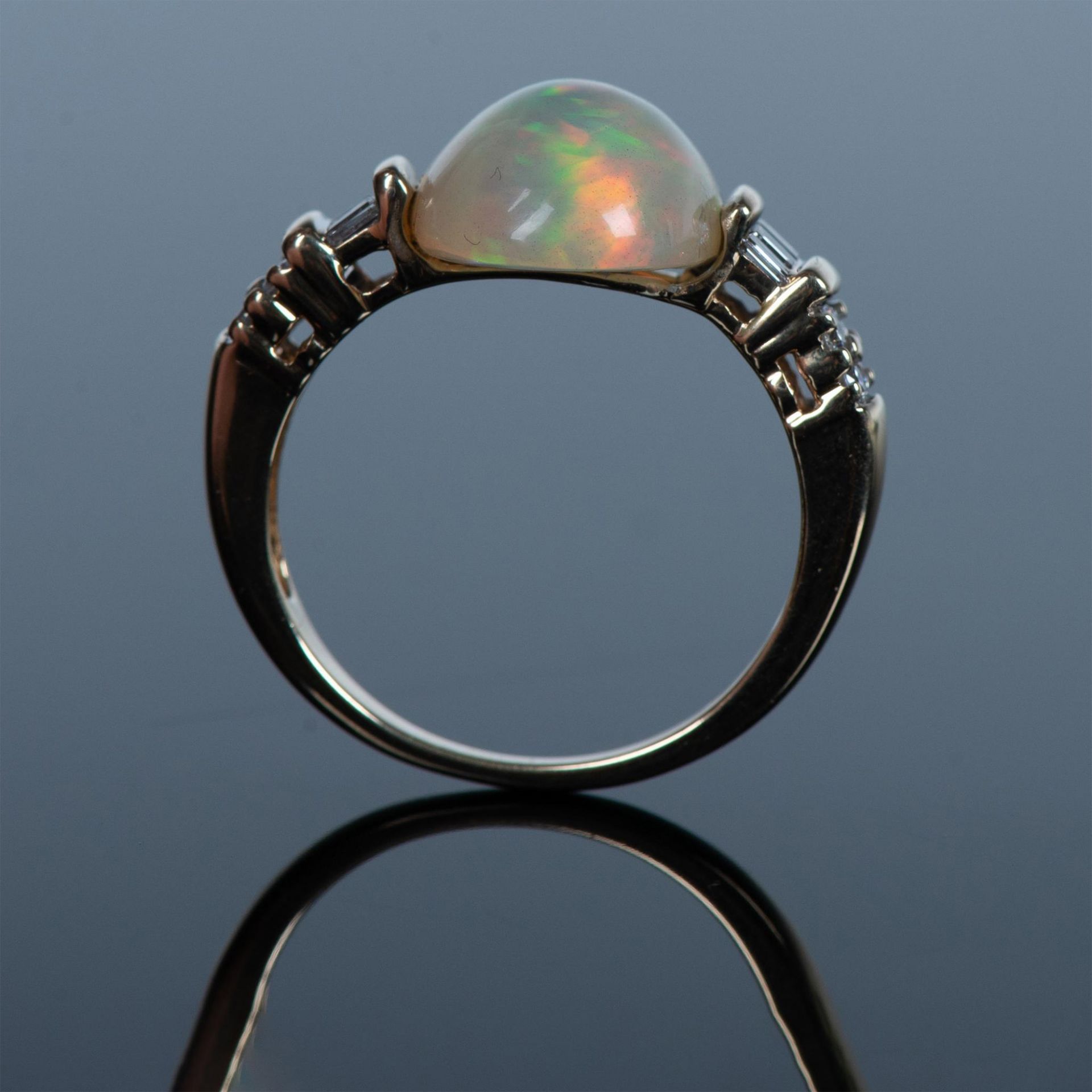 Gorgeous 14K Yellow Gold, Diamond, and Opal Ring - Image 10 of 12