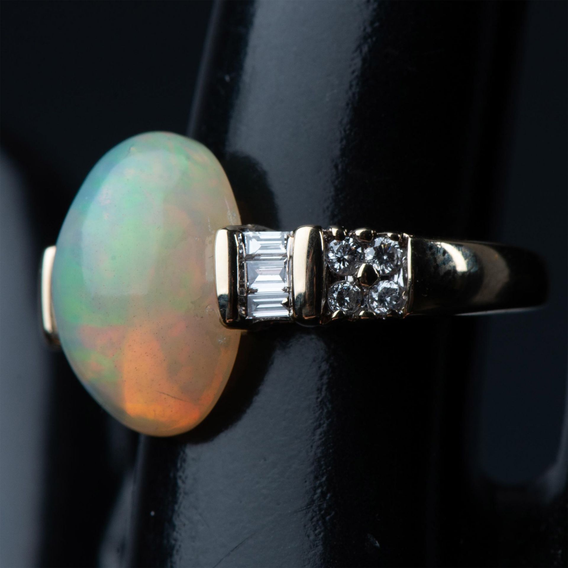Gorgeous 14K Yellow Gold, Diamond, and Opal Ring - Image 2 of 12