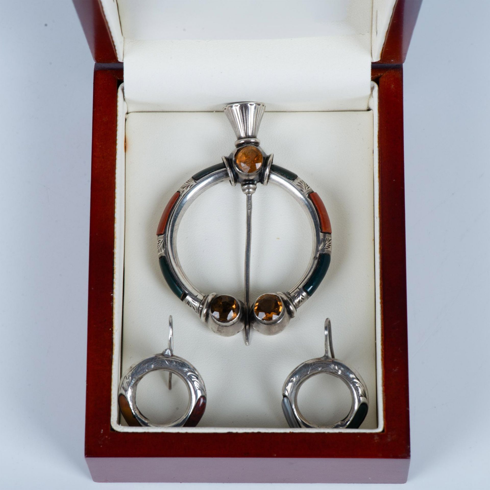 3pc Victorian Sterling Silver Penannular Brooch & Earring Set - Image 3 of 9