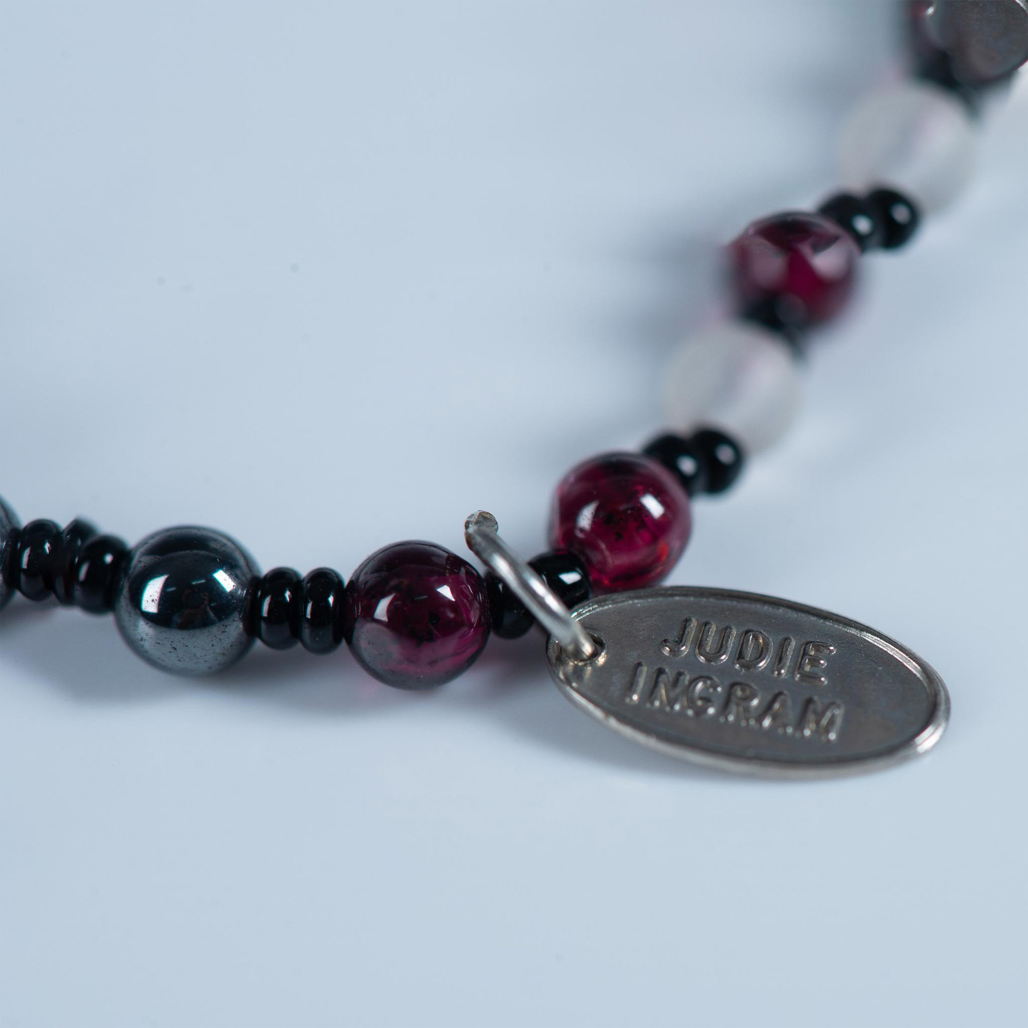 Judie Ingram Hematite and Glass Infinity Bead Necklace - Image 5 of 6