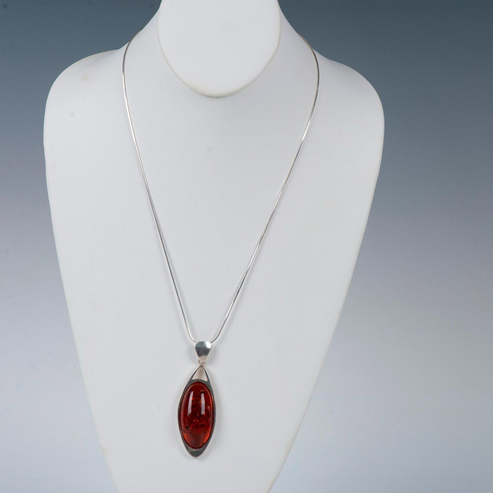 Bold Sterling Silver and Amber Necklace and Ring - Image 6 of 8