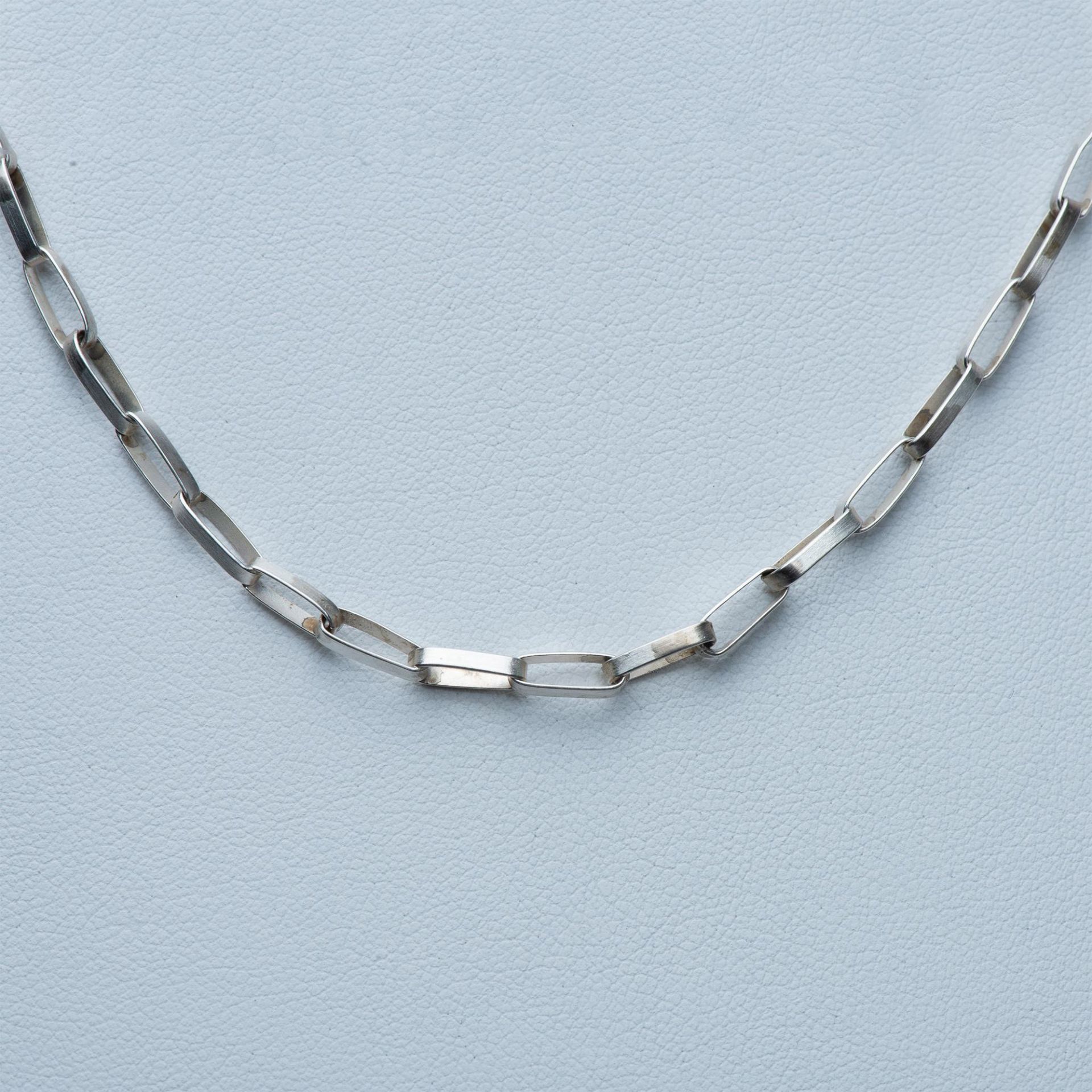 5pc Silver Tone Necklaces and Bracelet - Image 10 of 10