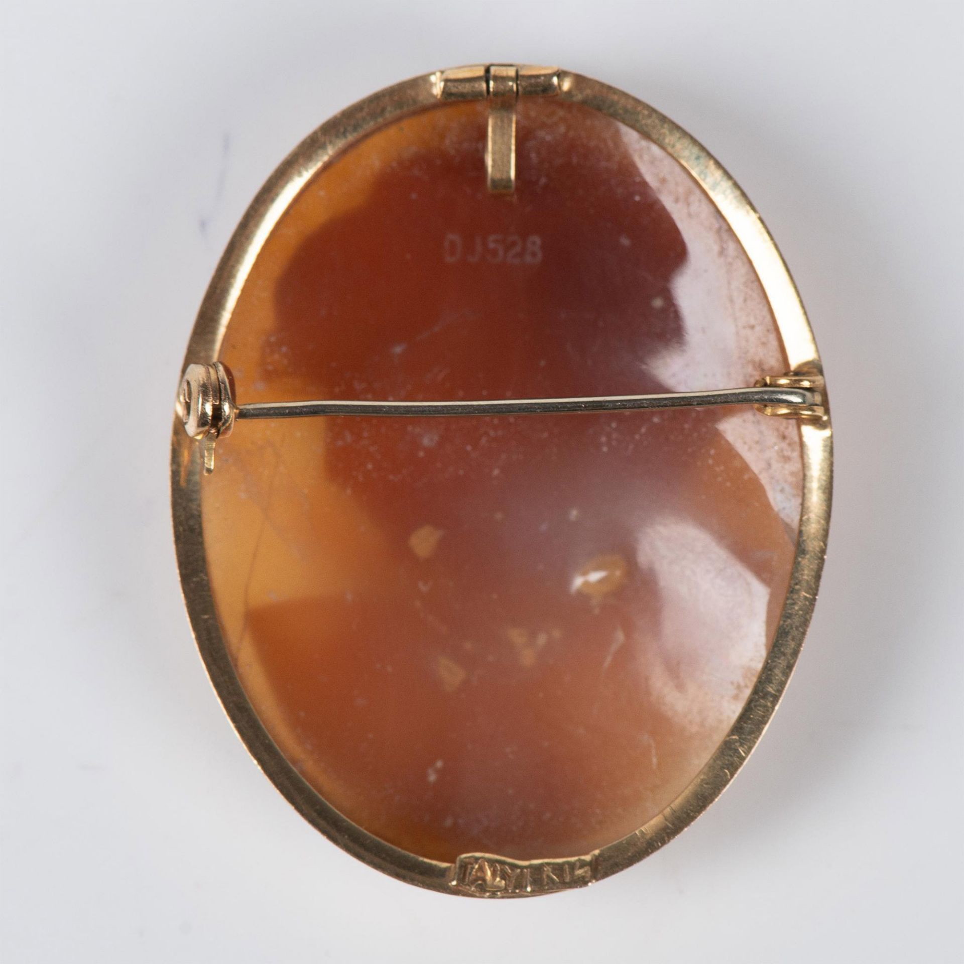 14k Gold Carved Shell Cameo Pendant-Brooch - Image 2 of 3