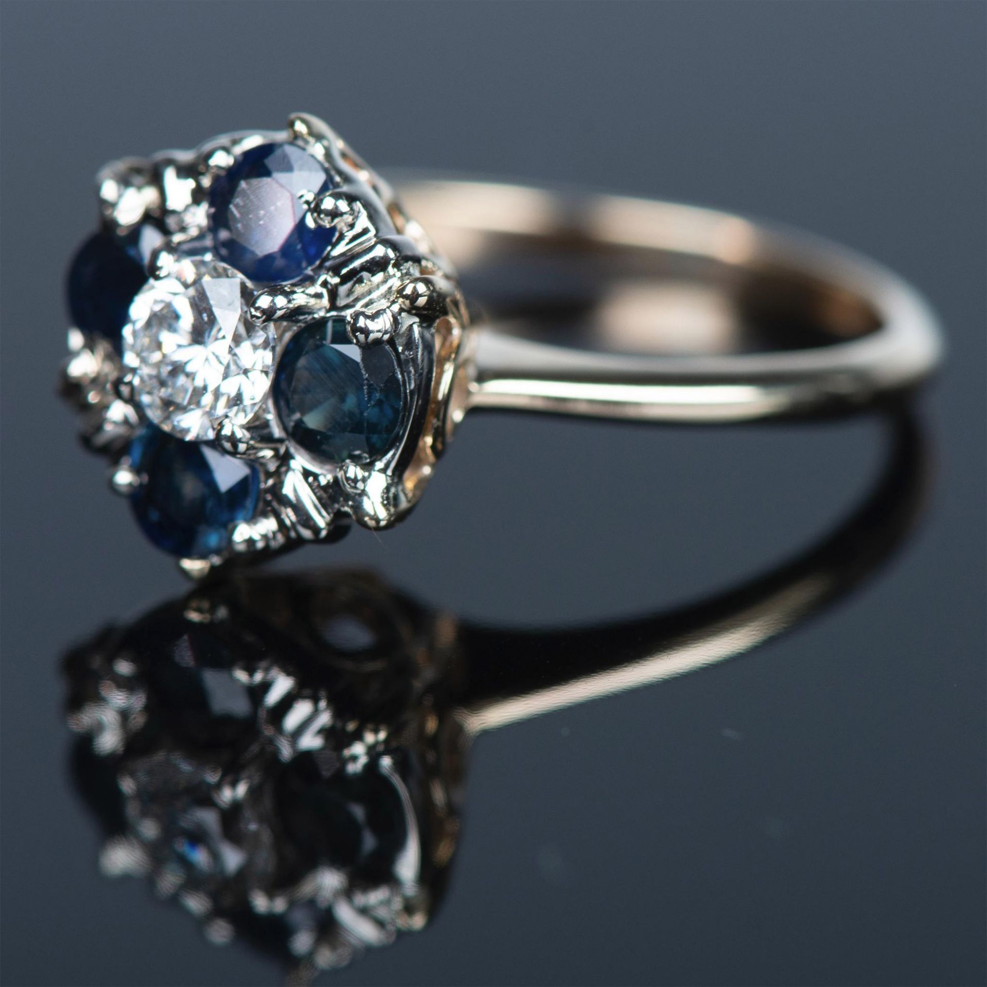 Elegant Two-Tone 14K Gold, Sapphire & Diamond Ring - Bild 3 aus 9