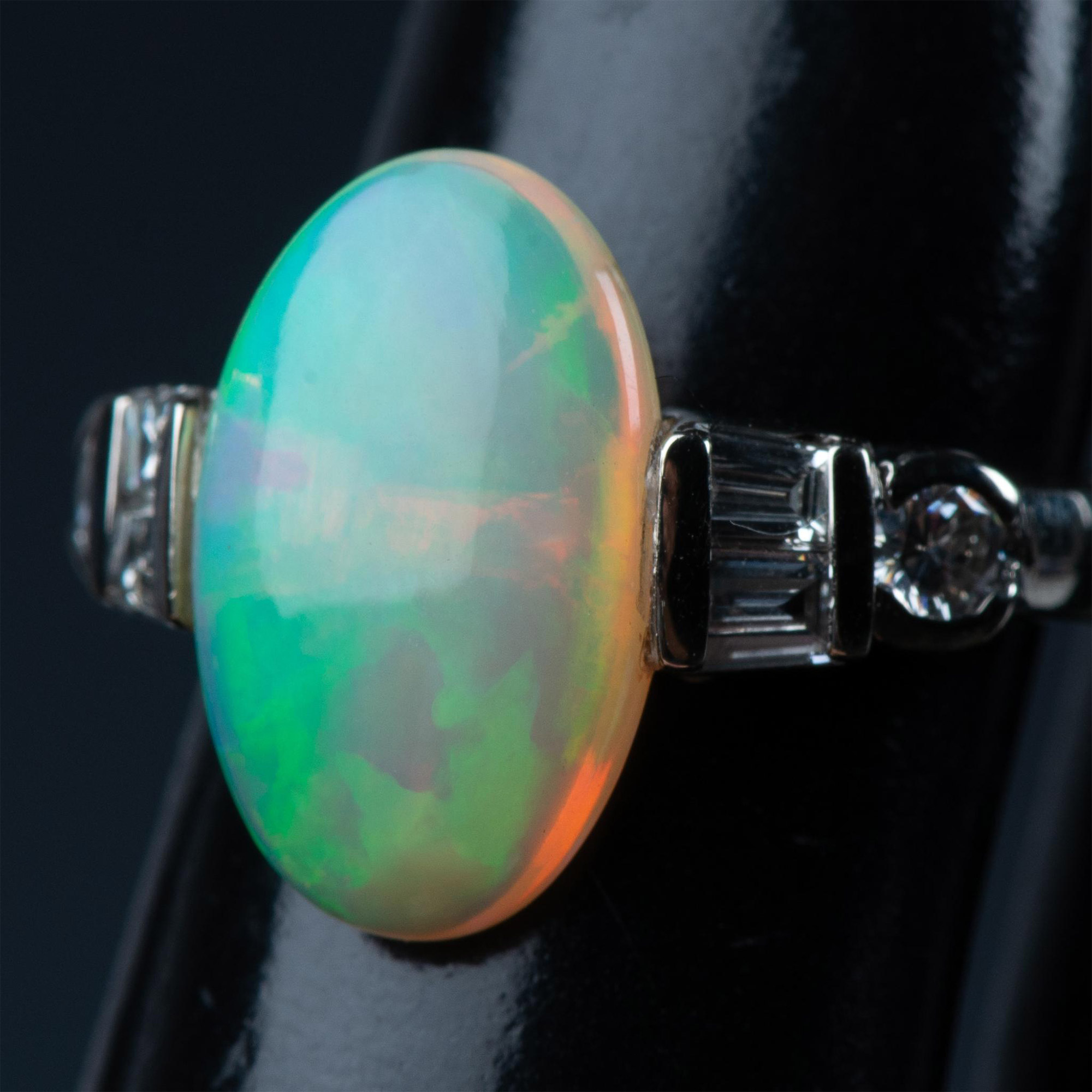 Fabulous 14K White Gold, Diamond, and Opal Ring - Image 8 of 8