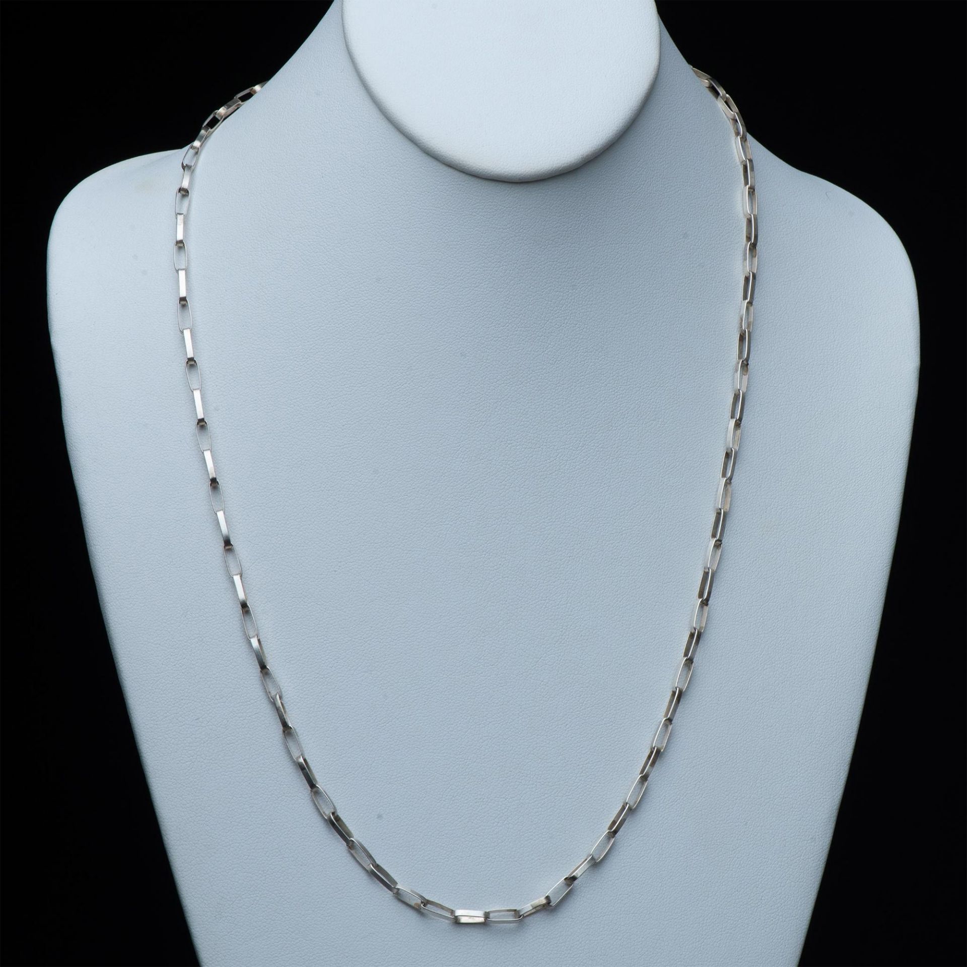 5pc Silver Tone Necklaces and Bracelet - Image 9 of 10