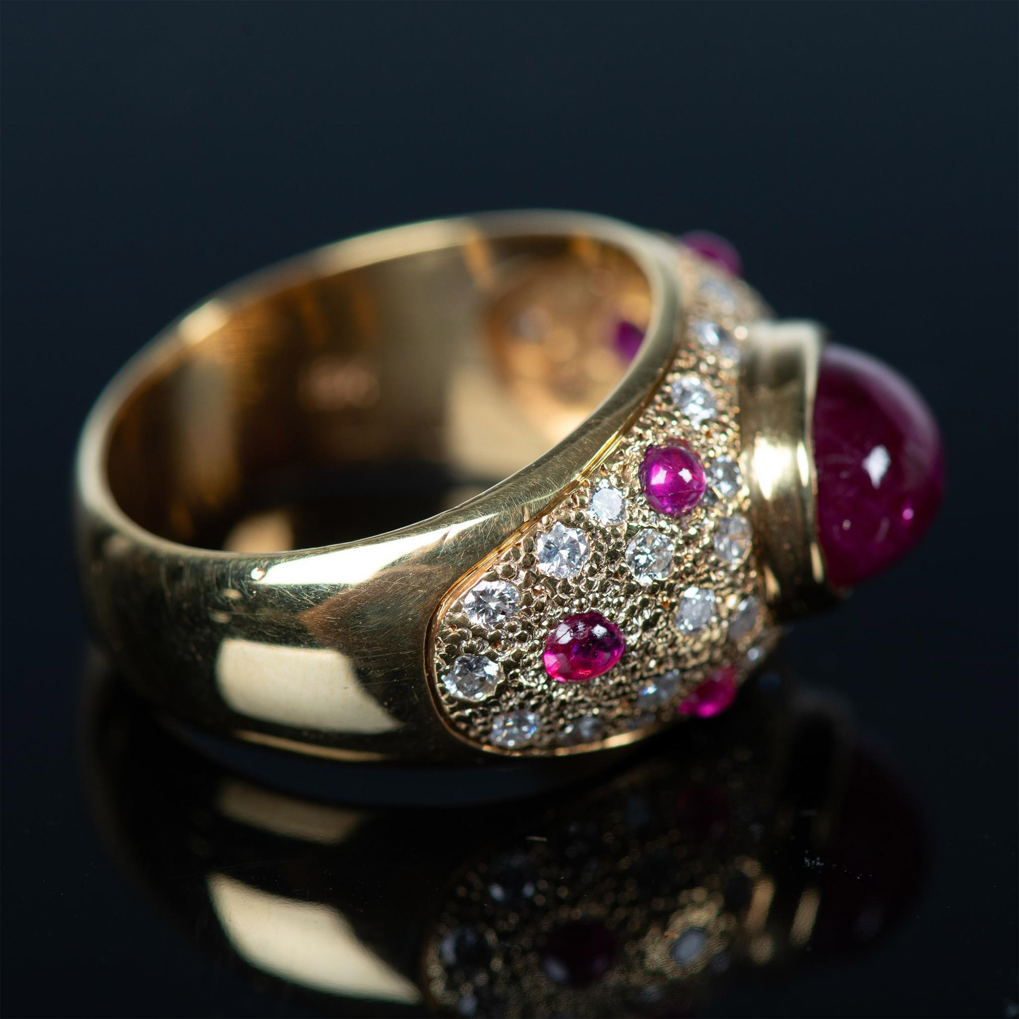 Exotic 18K Yellow Gold, 1.10ct Diamond, and 6ct Ruby Ring - Image 3 of 6