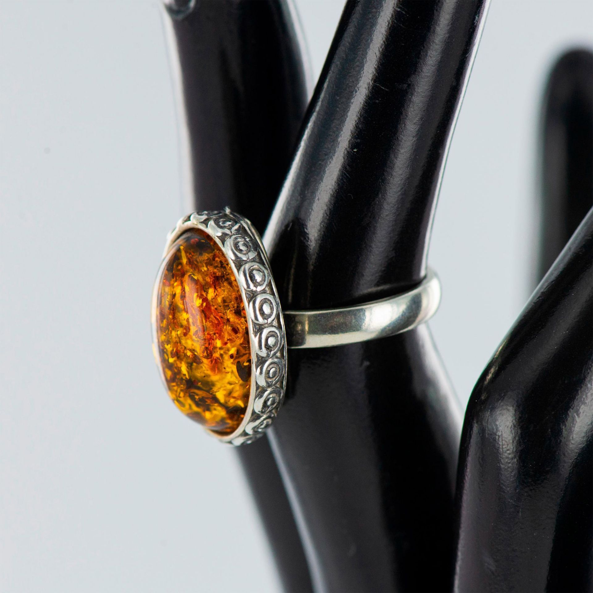 Sterling Silver and Amber Ring - Bild 3 aus 12