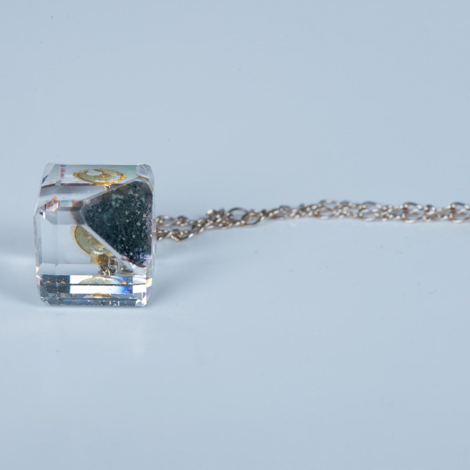 Crystal Pendant on Sterling Silver Chain - Image 3 of 4