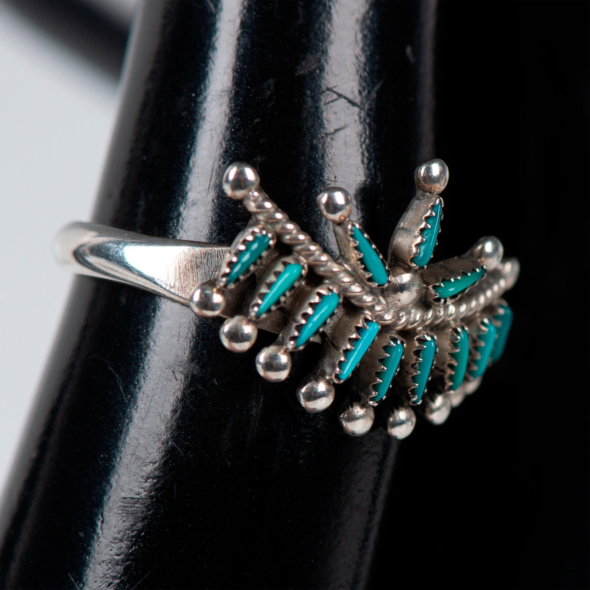 Zuni Native American Sterling Silver & Turquoise Ring - Image 4 of 4