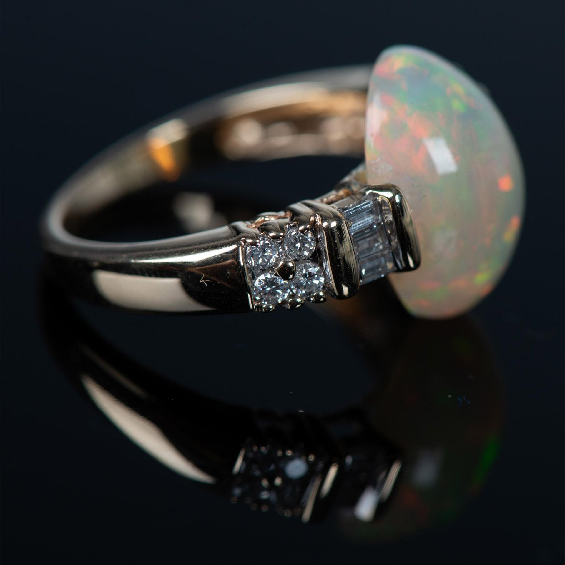 Gorgeous 14K Yellow Gold, Diamond, and Opal Ring - Image 8 of 12