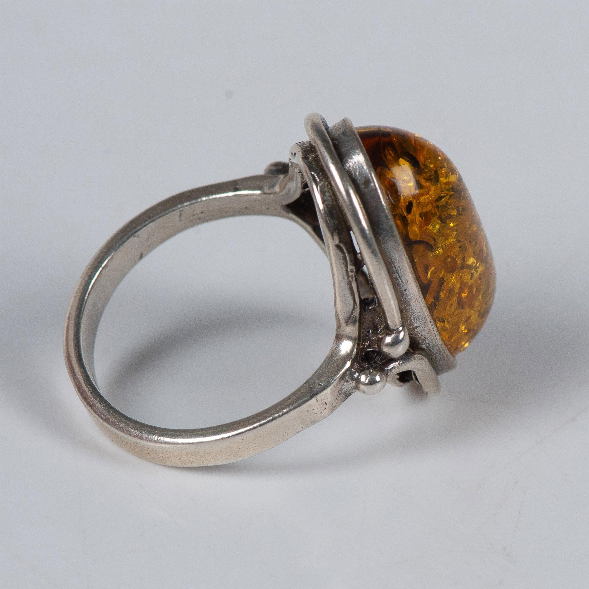 Gorgeous Sterling Silver and Amber Necklace and Ring - Image 4 of 10