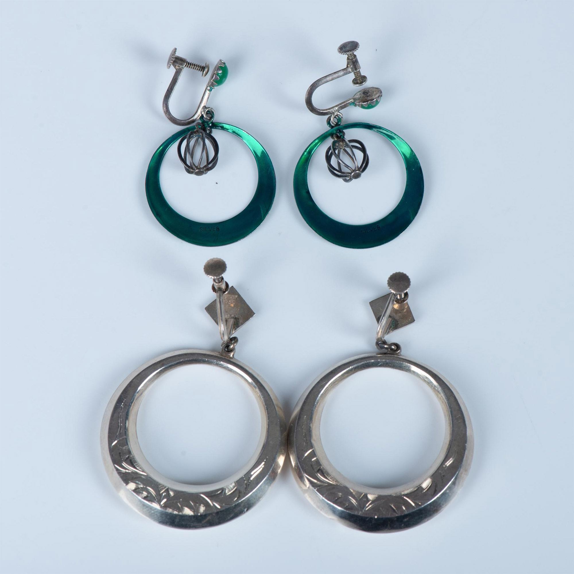 2 Pairs of Sterling Silver Screw Back Earrings - Image 2 of 4