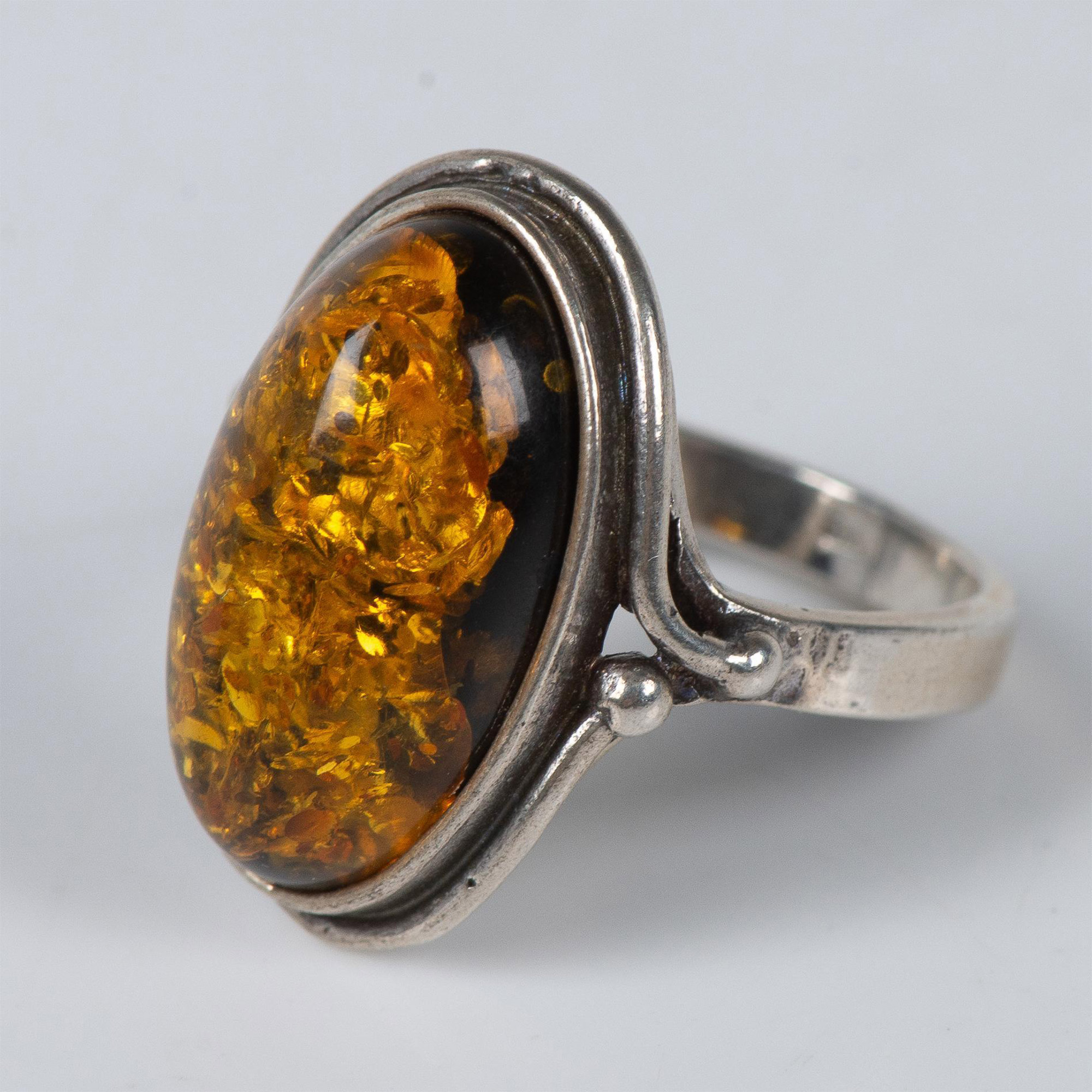 Gorgeous Sterling Silver and Amber Necklace and Ring - Image 2 of 10